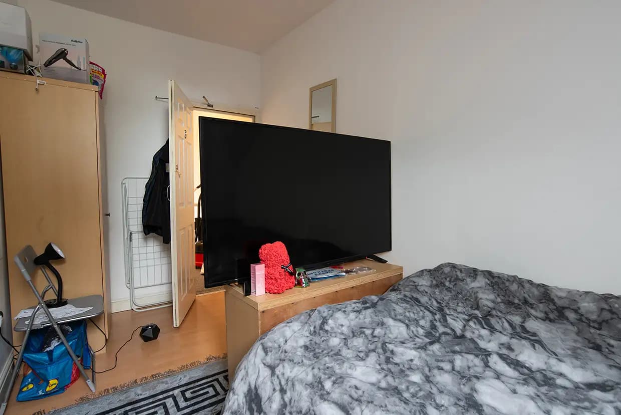 property photo 22 of 40