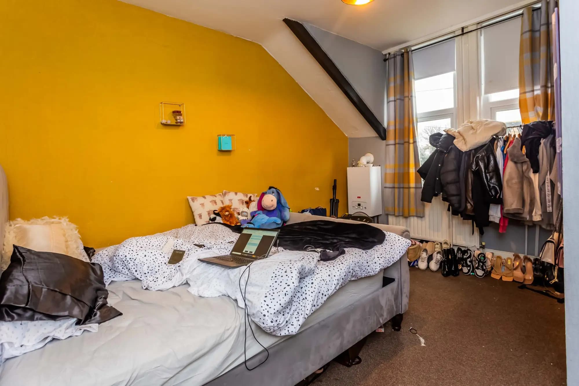 property photo 10 of 13