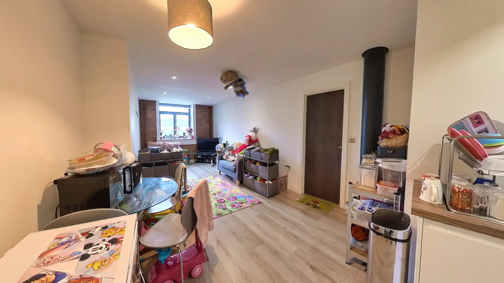 property photo 17 of 27