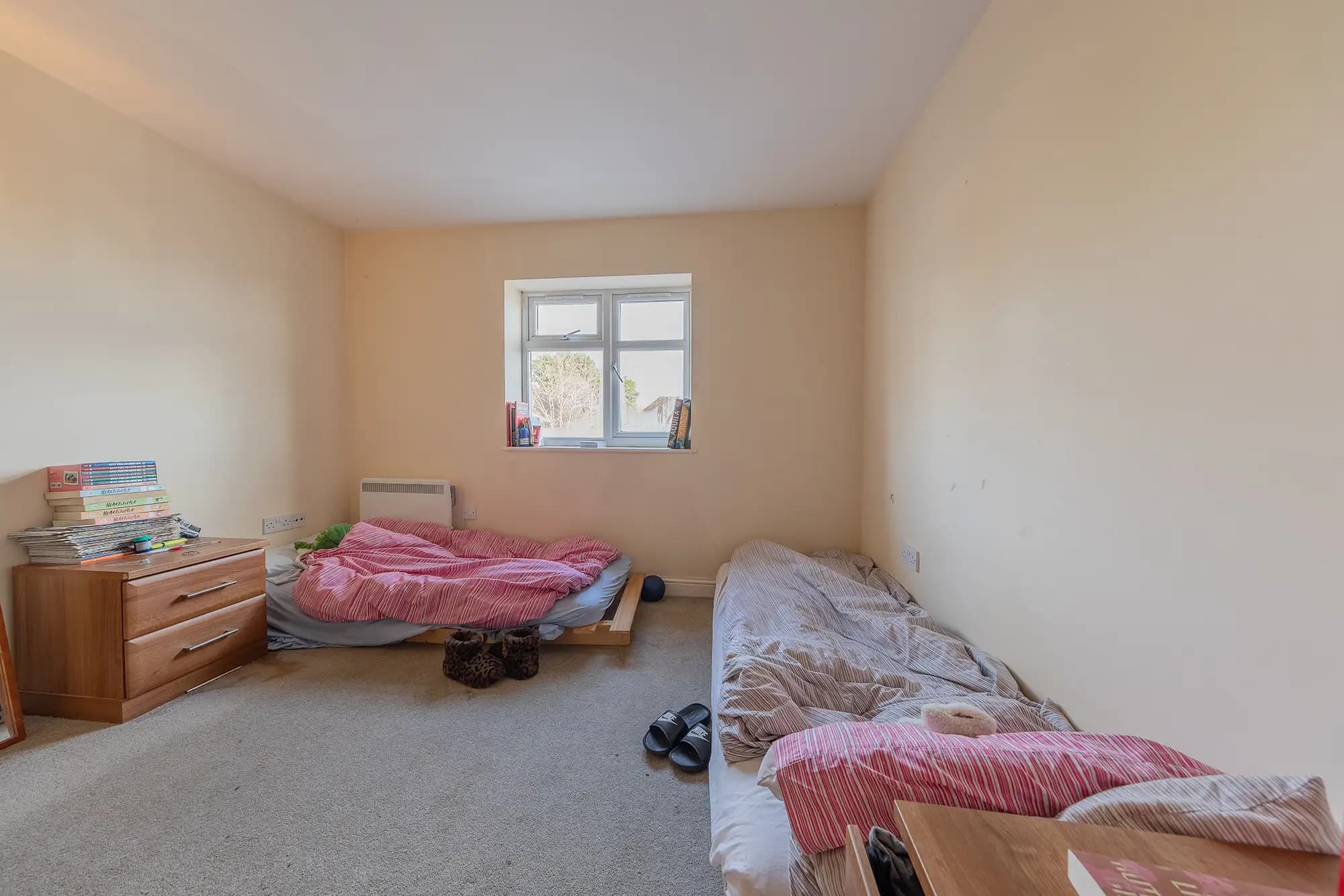 property photo 9 of 19