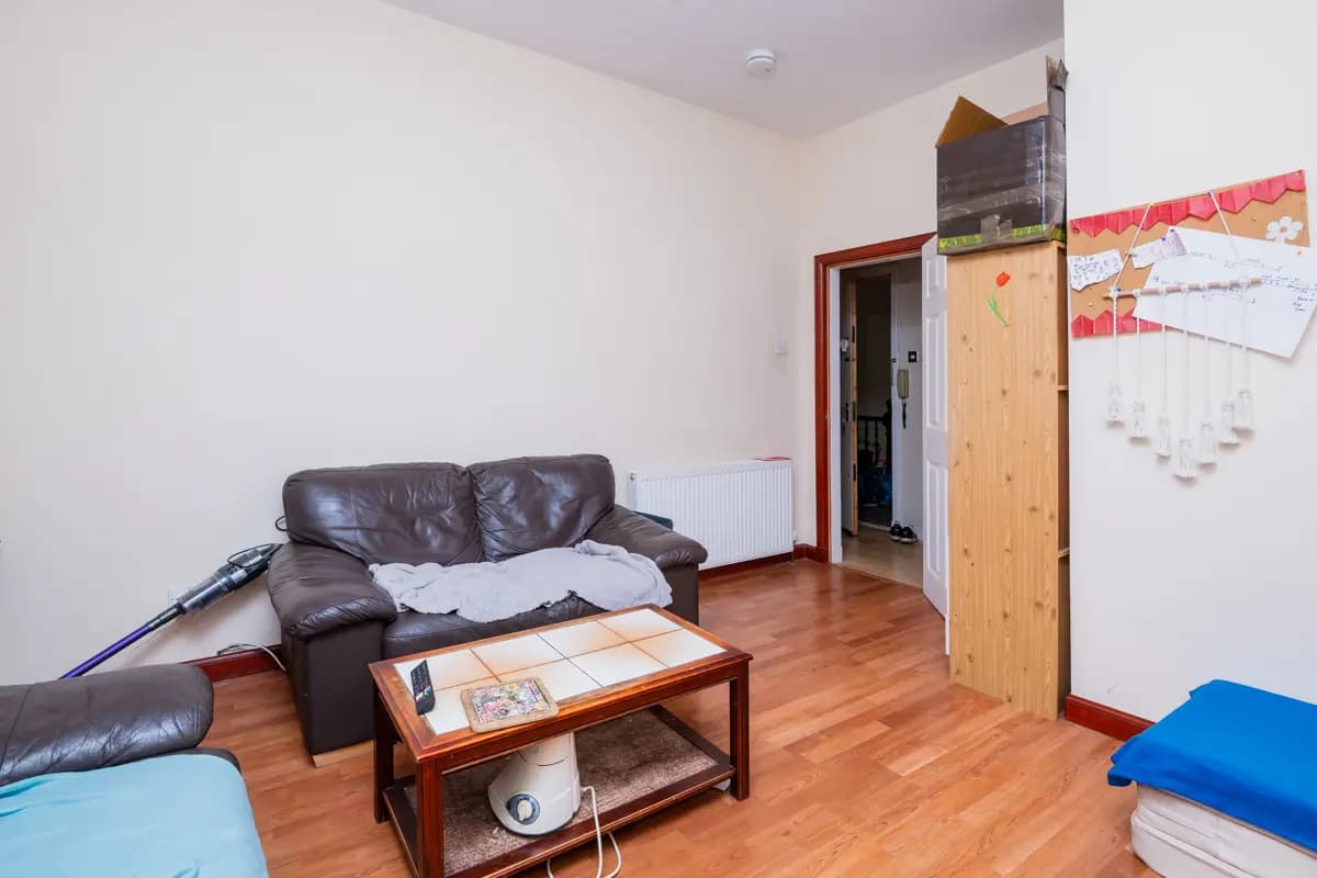 property photo 4 of 13