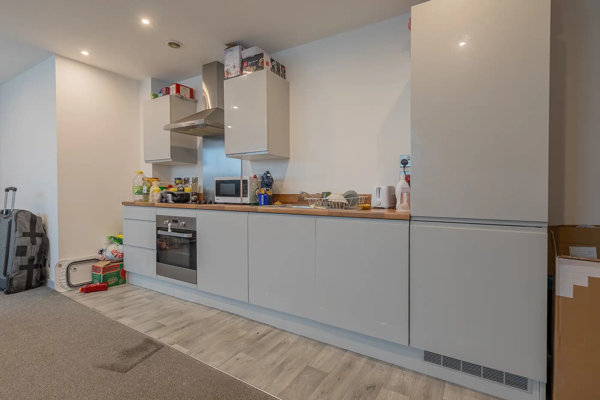 property photo 6 of 19