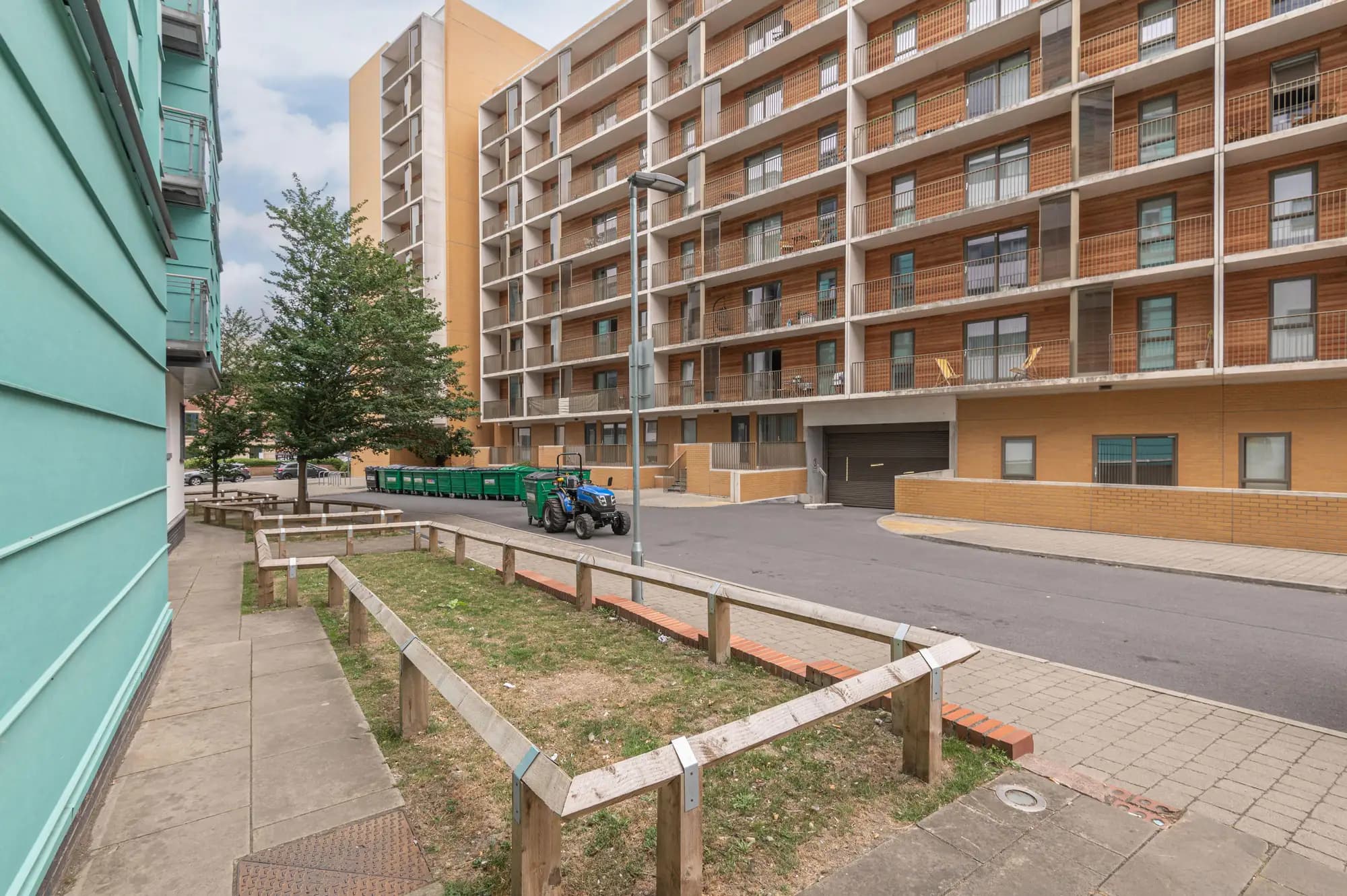 property photo 17 of 21