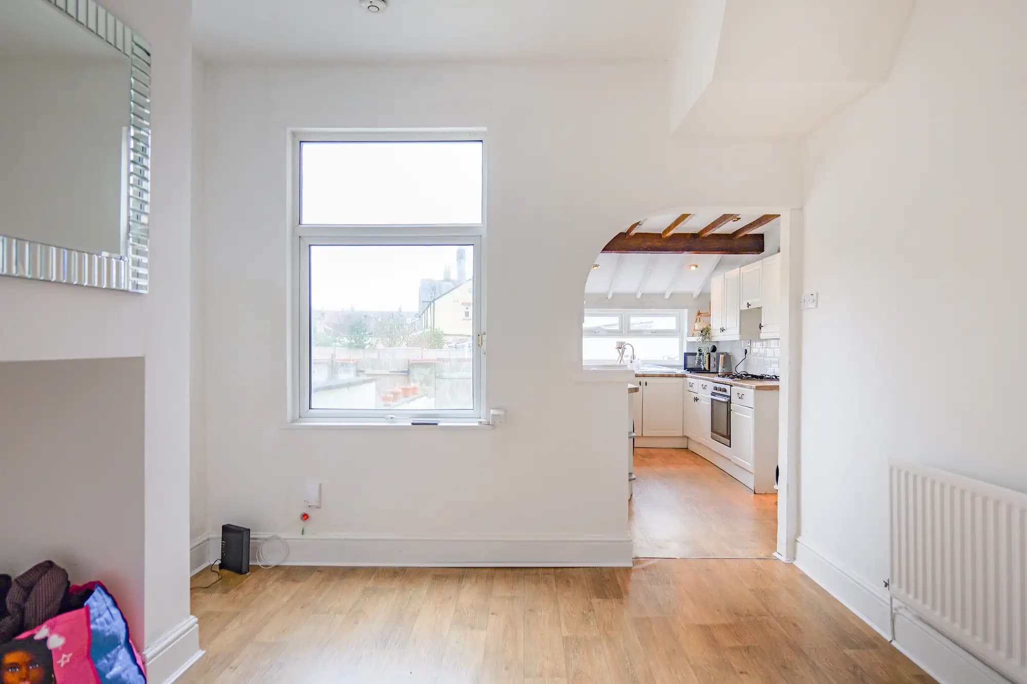 property photo 4 of 28