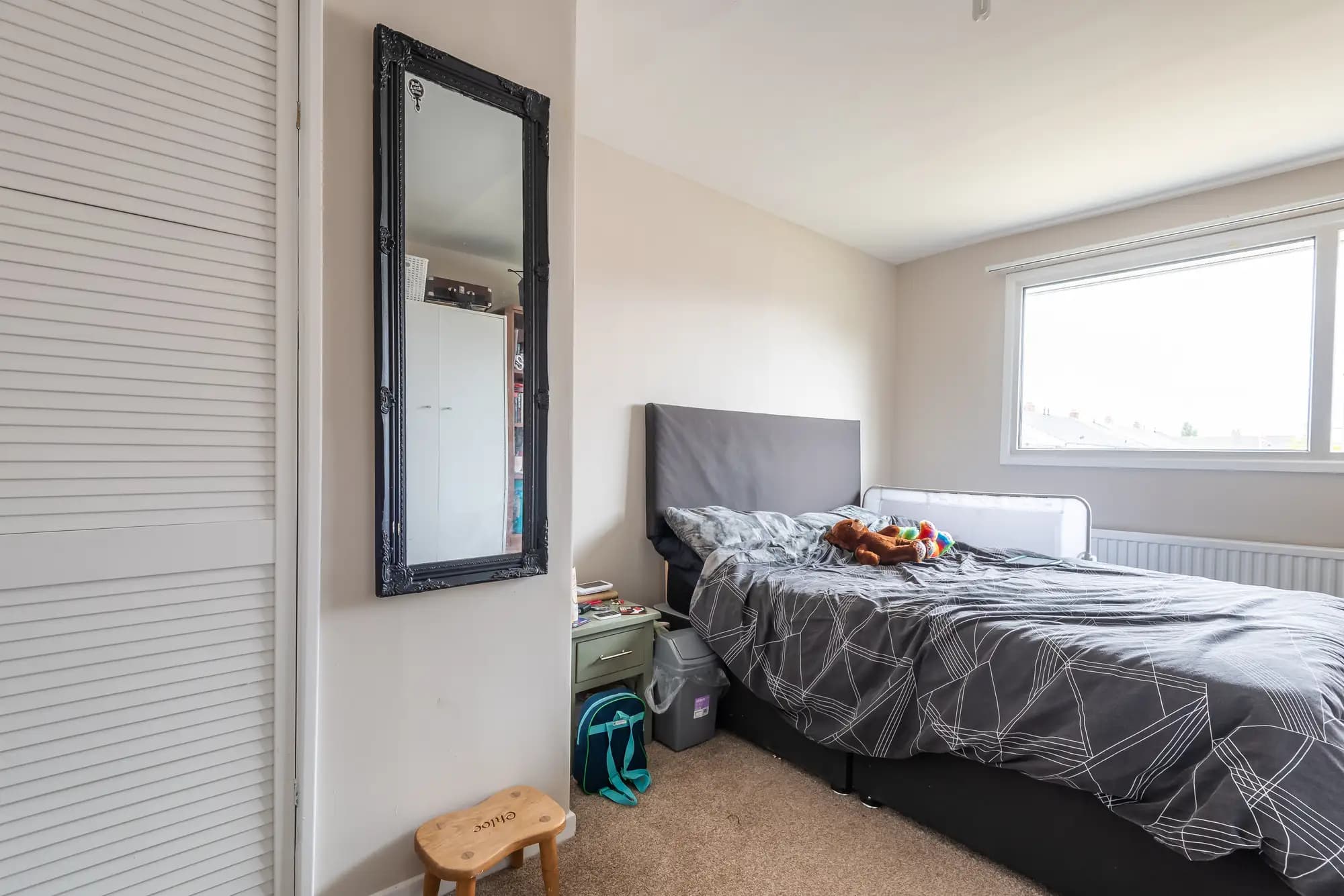 property photo 10 of 17