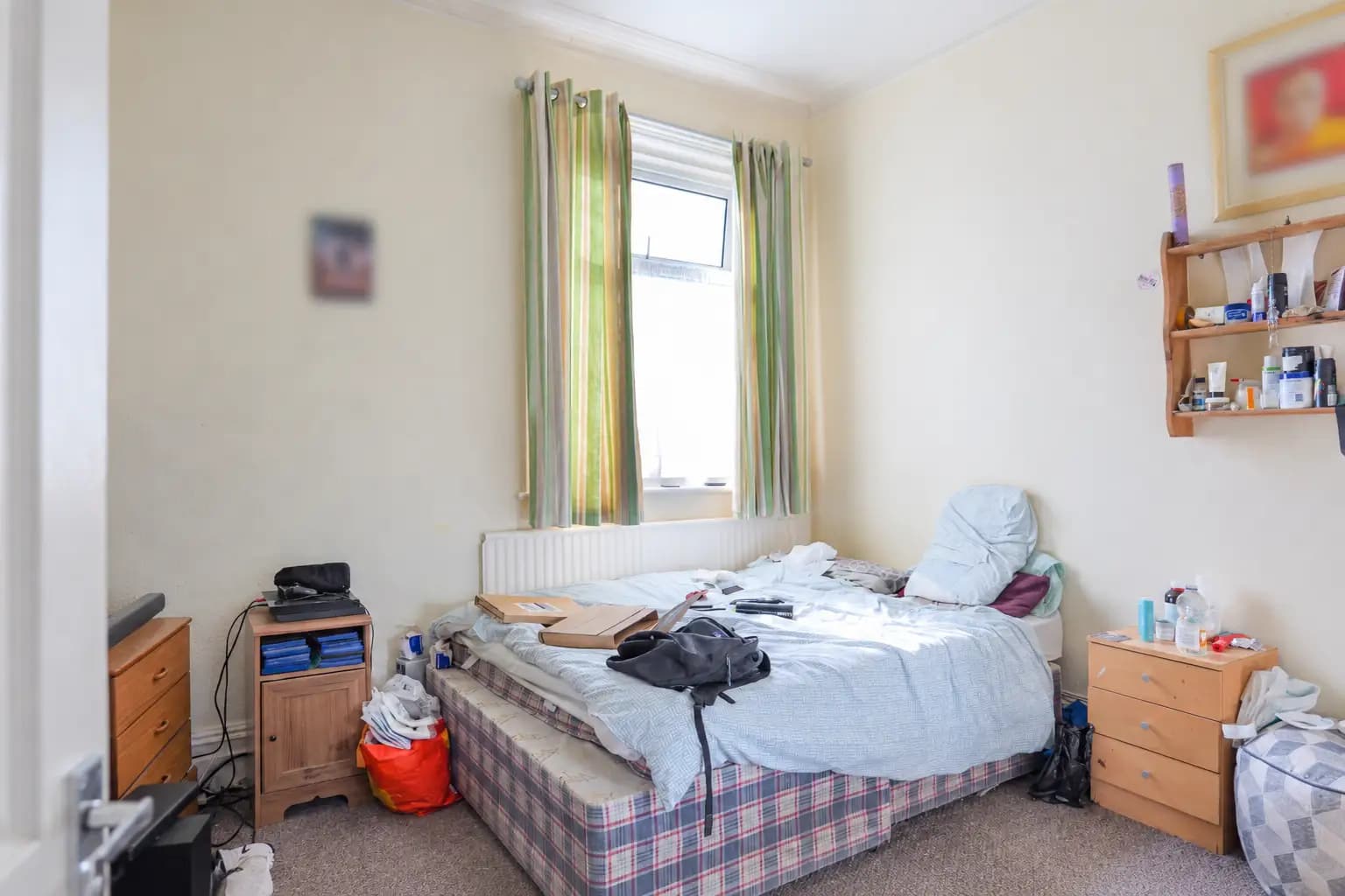 property photo 17 of 33