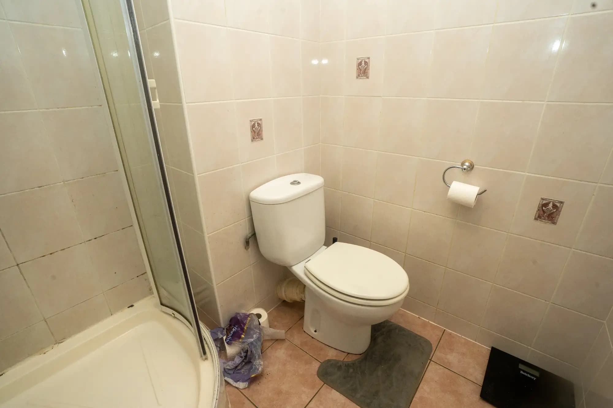 property photo 9 of 17