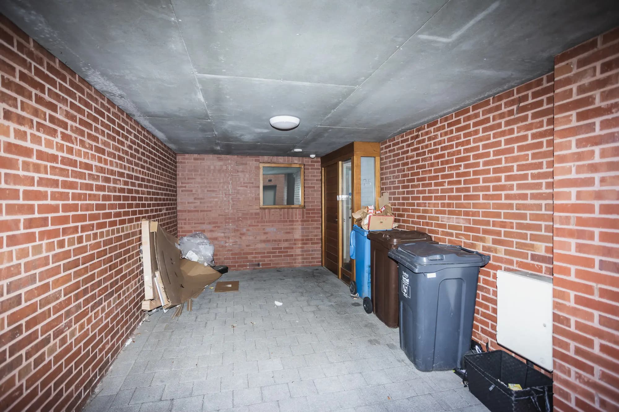 property photo 21 of 25