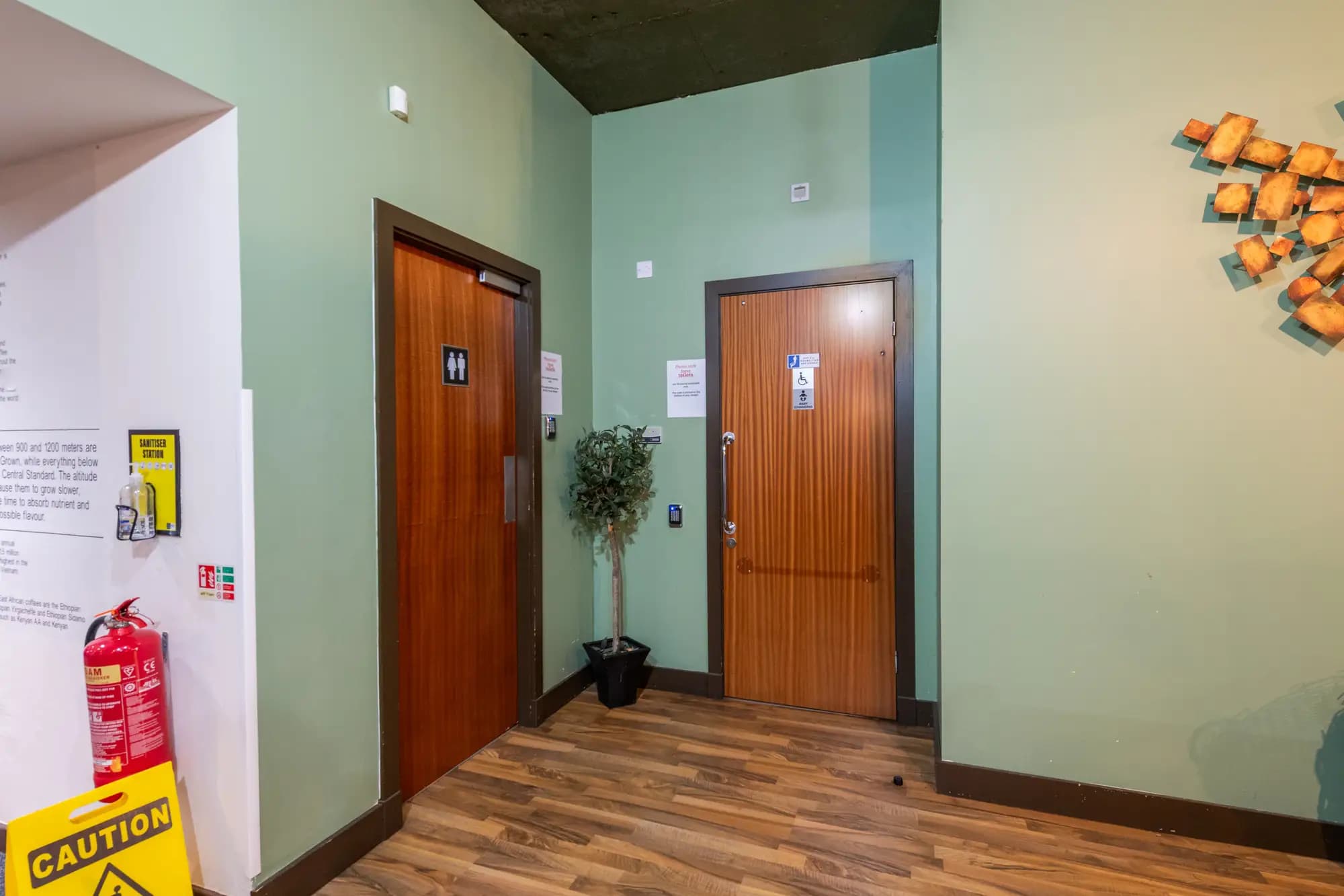 property photo 11 of 40