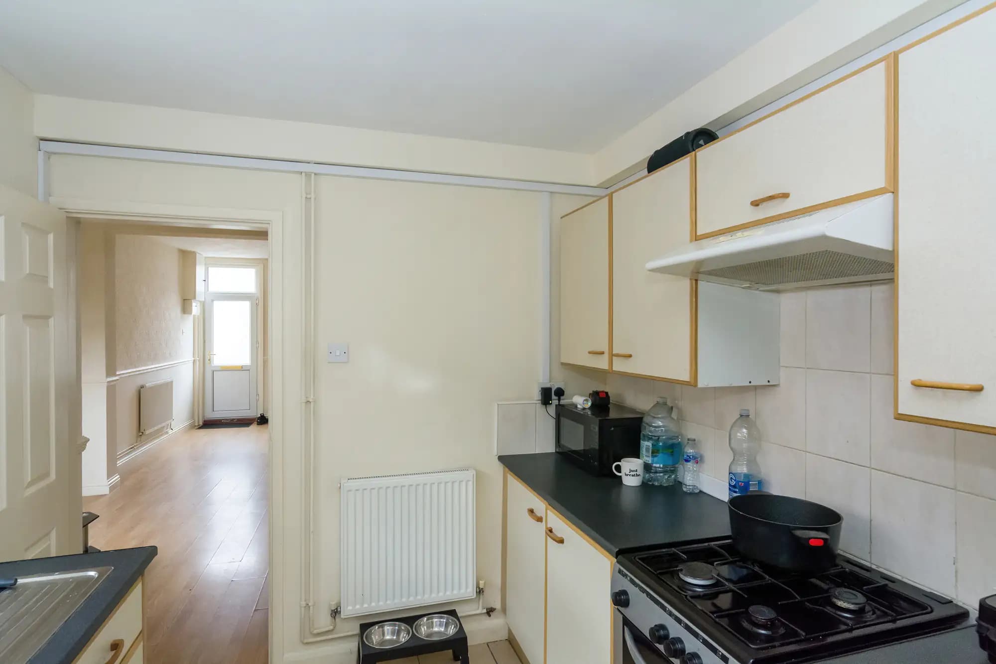 property photo 5 of 17