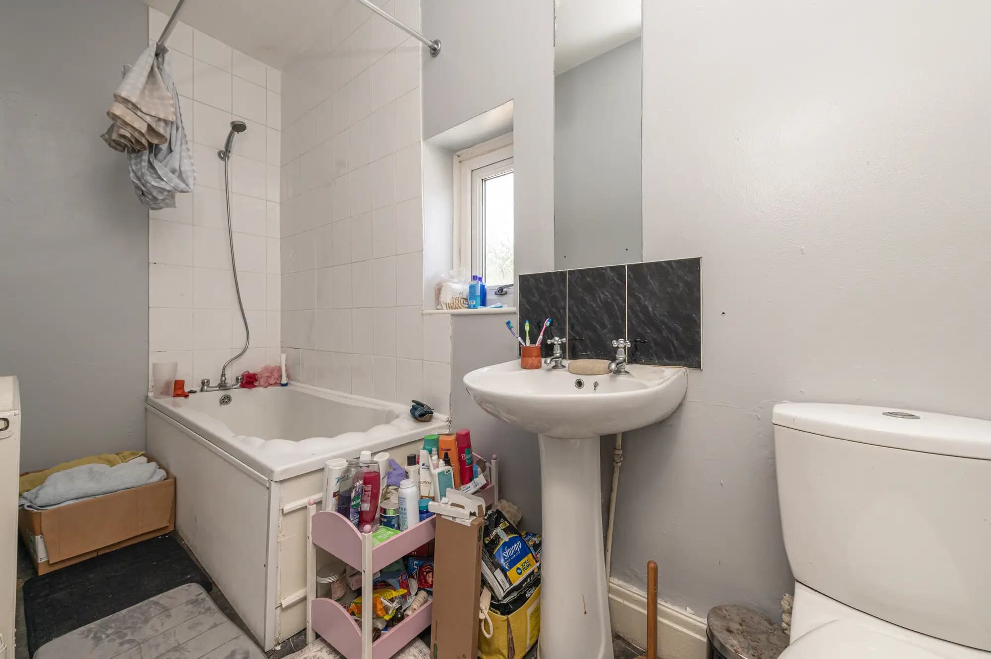 property photo 7 of 19