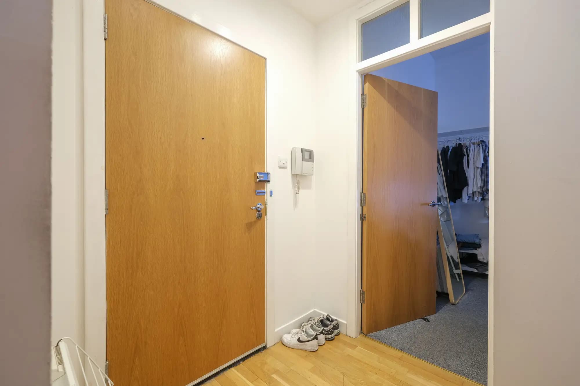 property photo 11 of 16