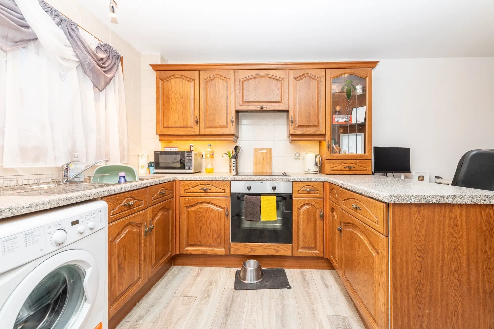 property photo 6 of 25