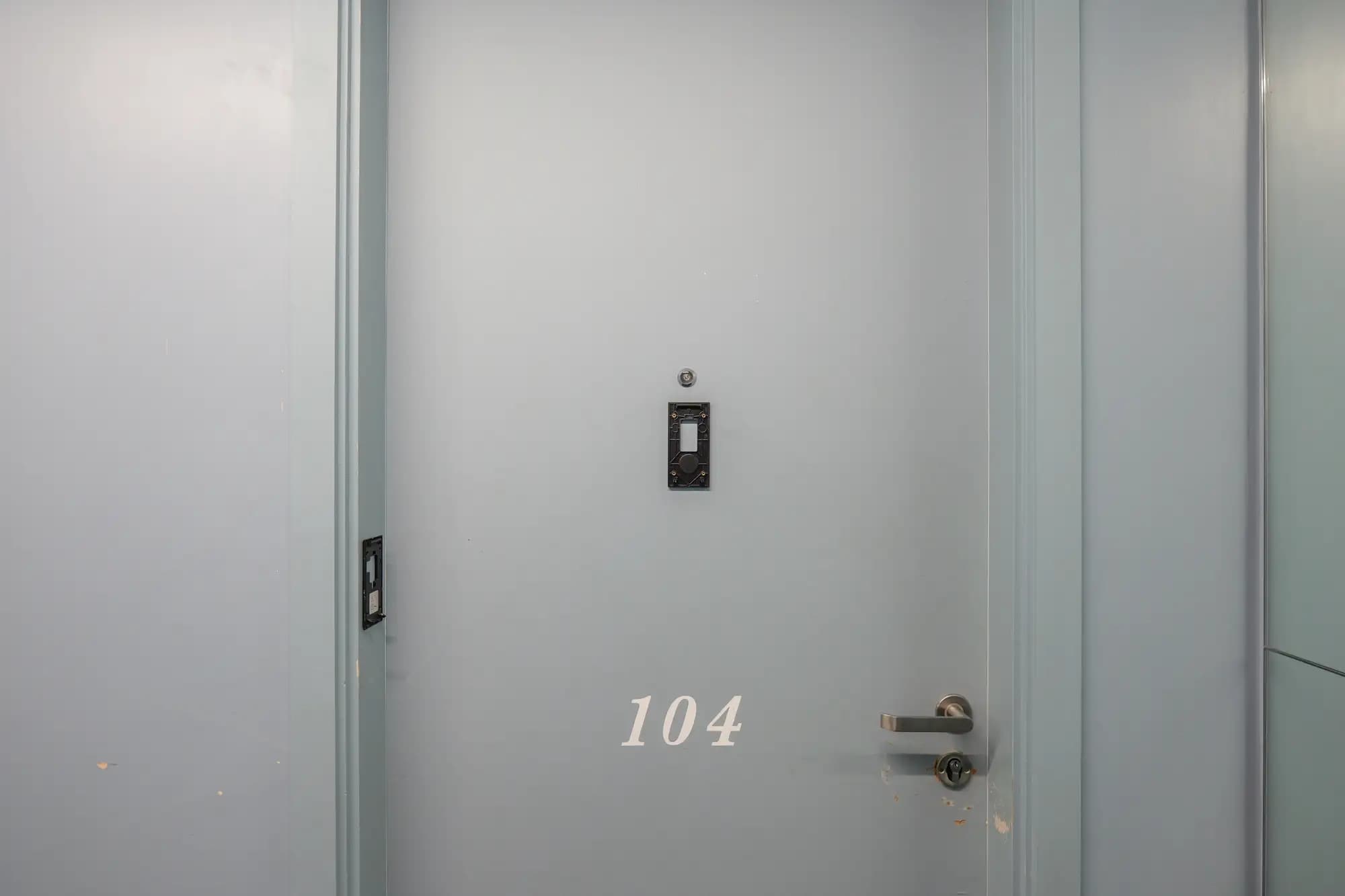 property photo 10 of 24