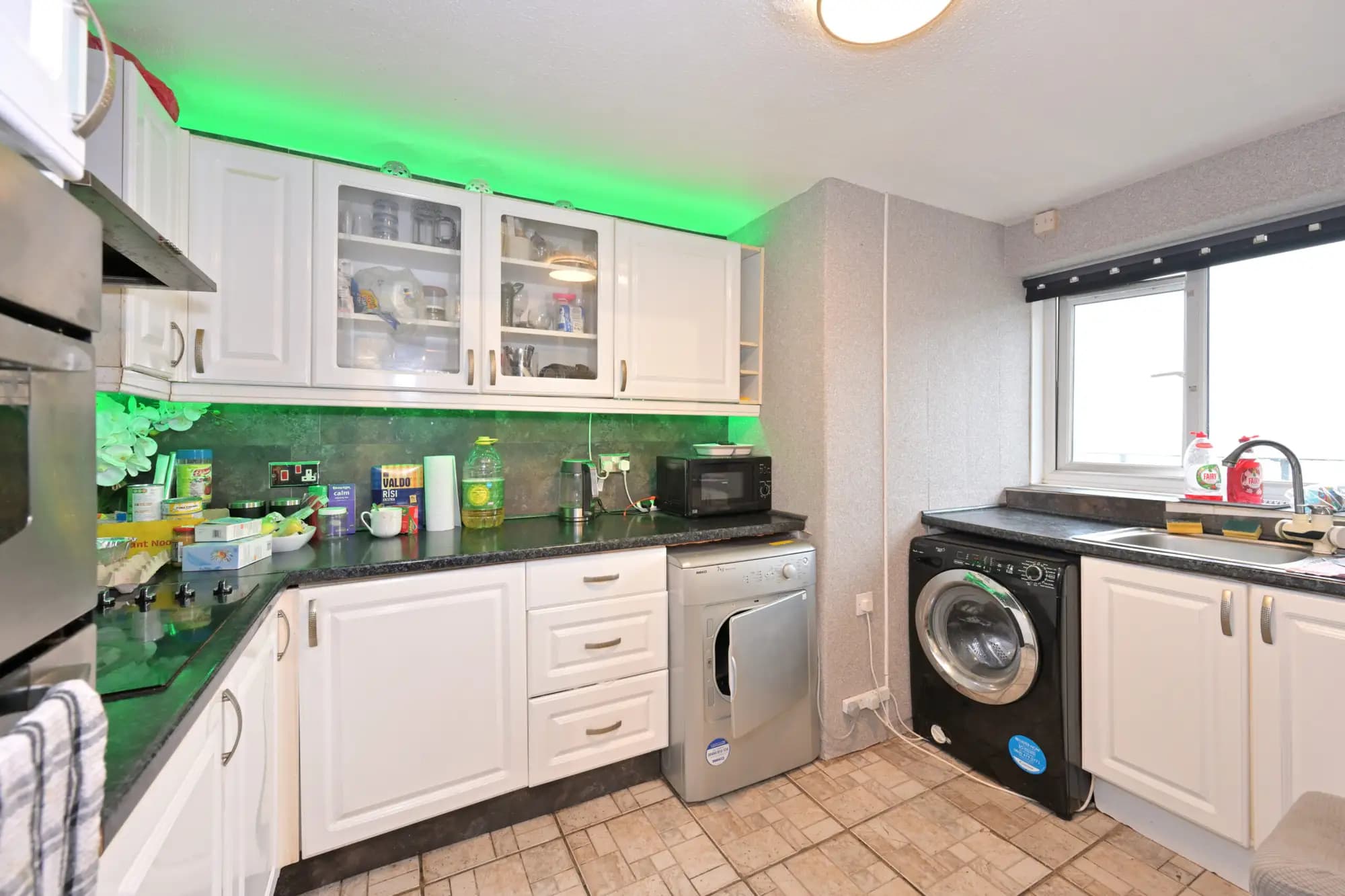 property photo 7 of 20