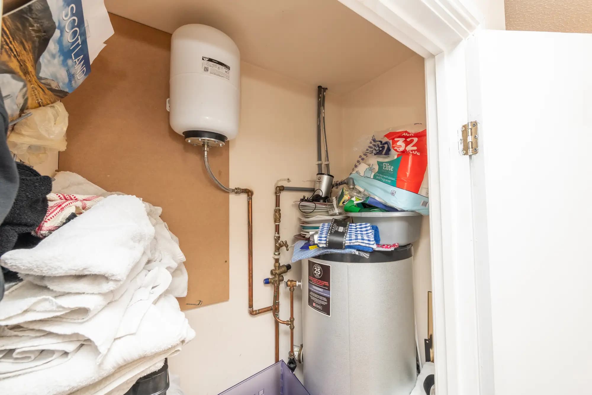 property photo 20 of 32