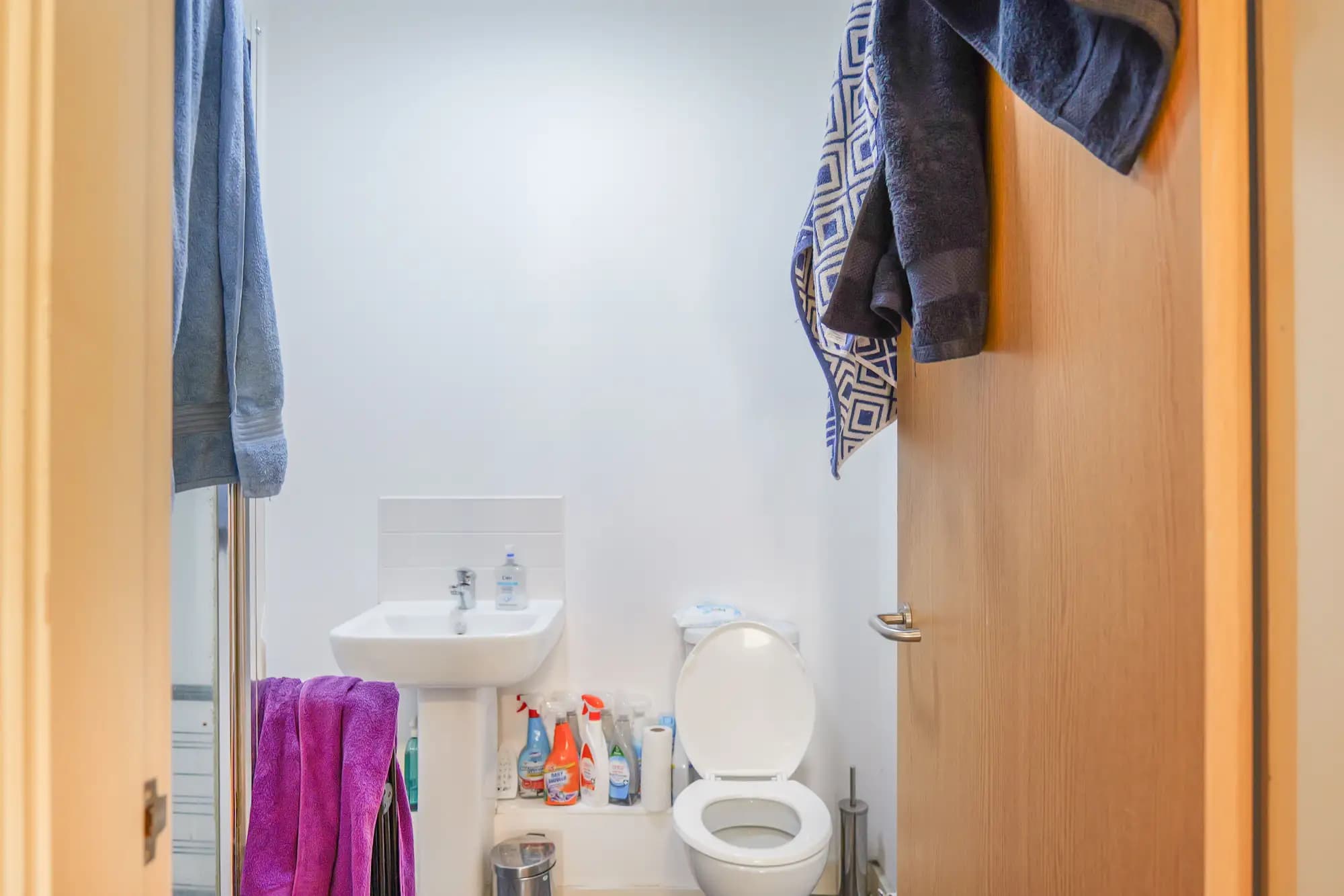 property photo 4 of 10