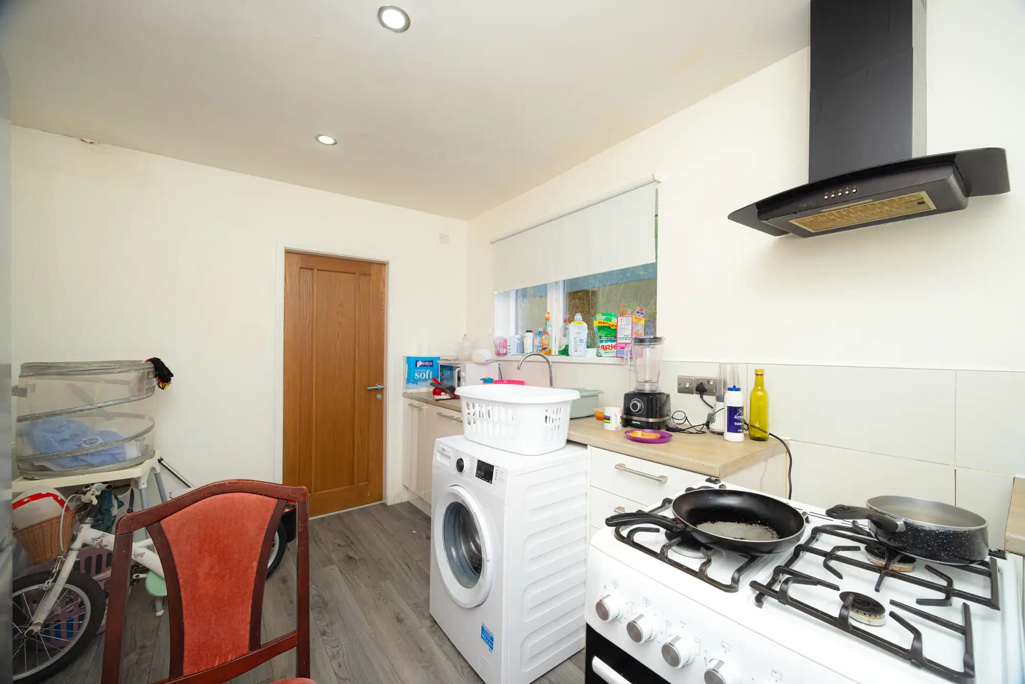 property photo 5 of 15