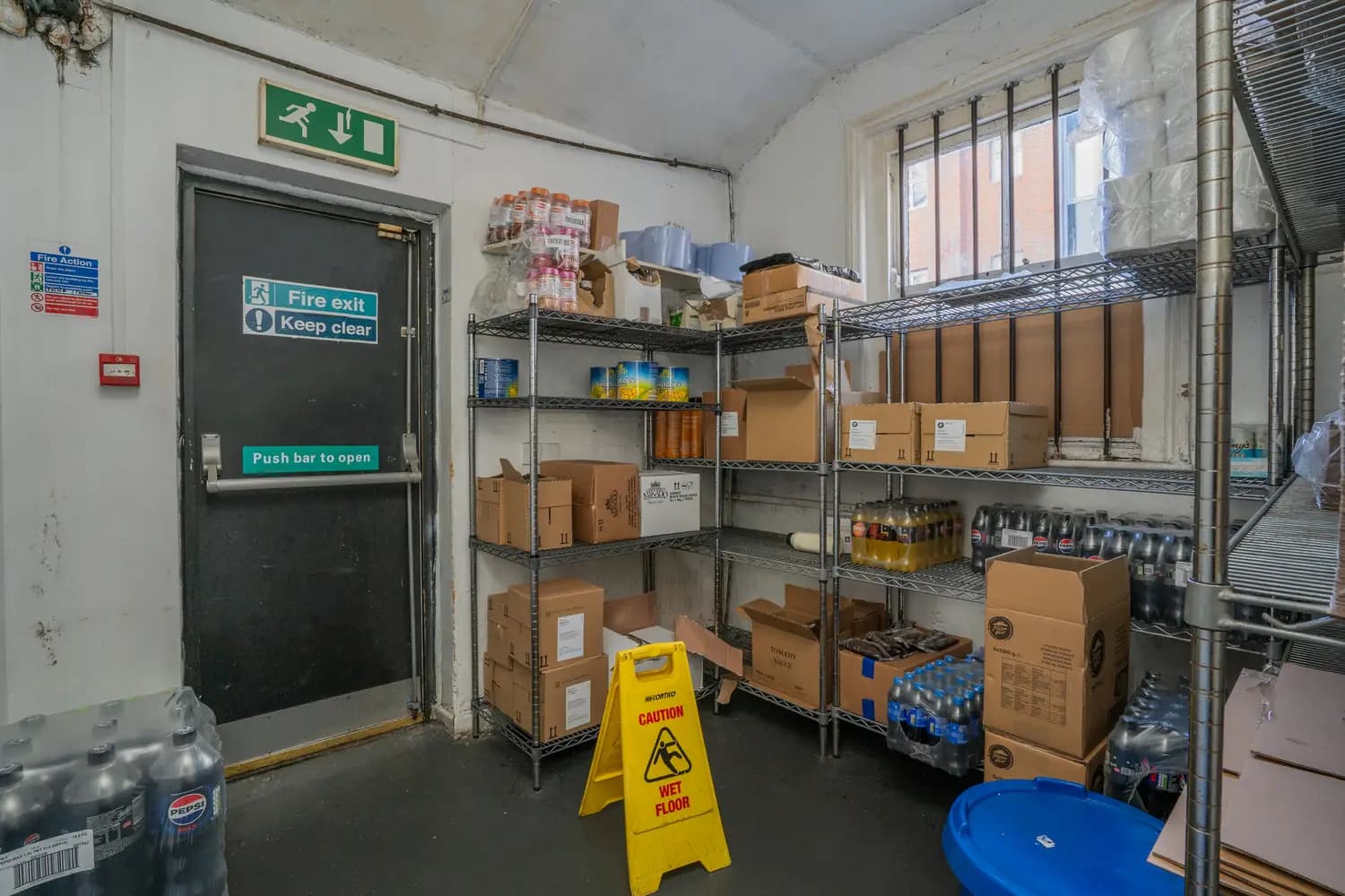 property photo 5 of 18