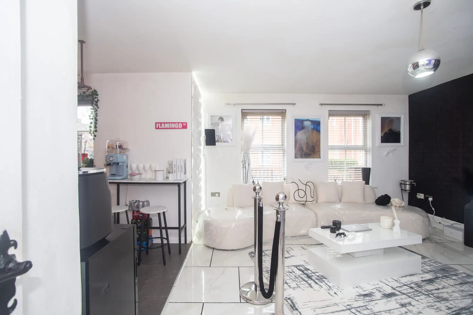 property photo 4 of 17