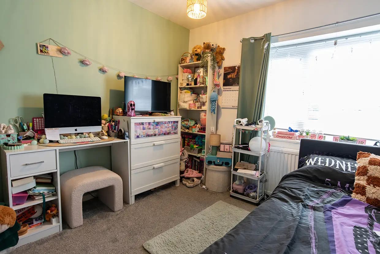 property photo 17 of 25