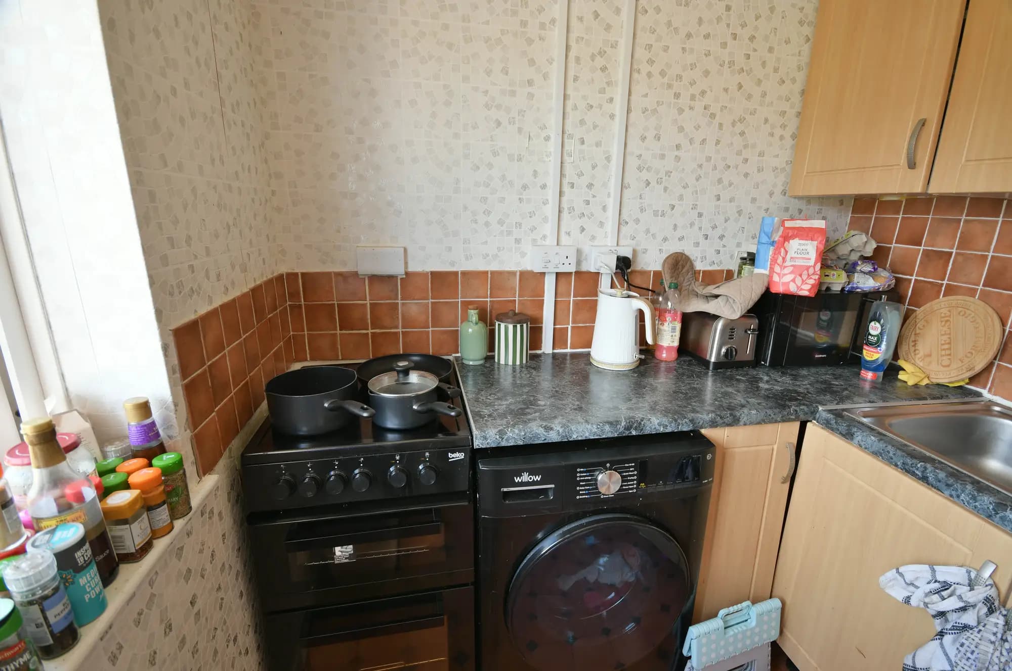 property photo 6 of 16