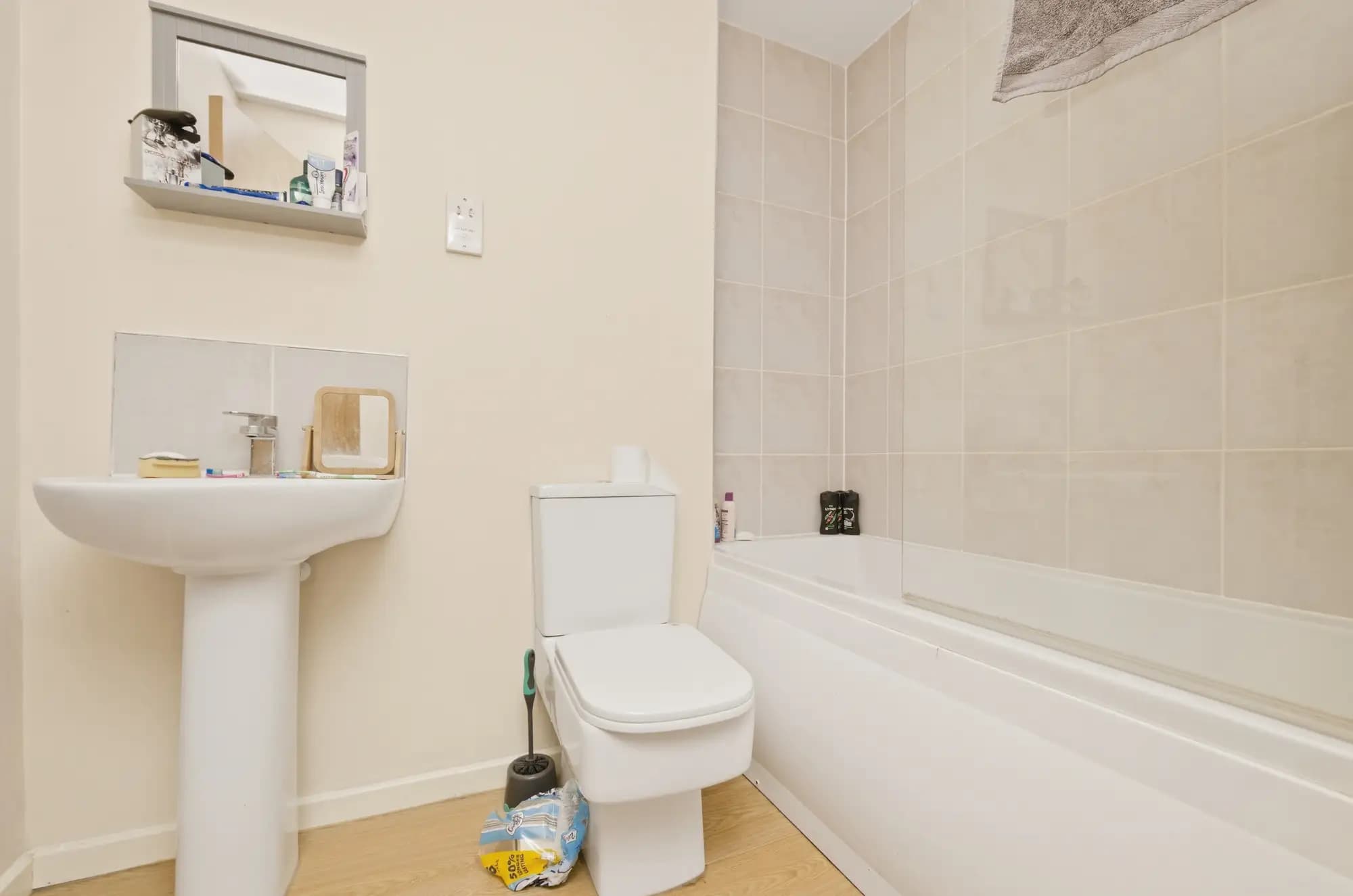 property photo 8 of 14