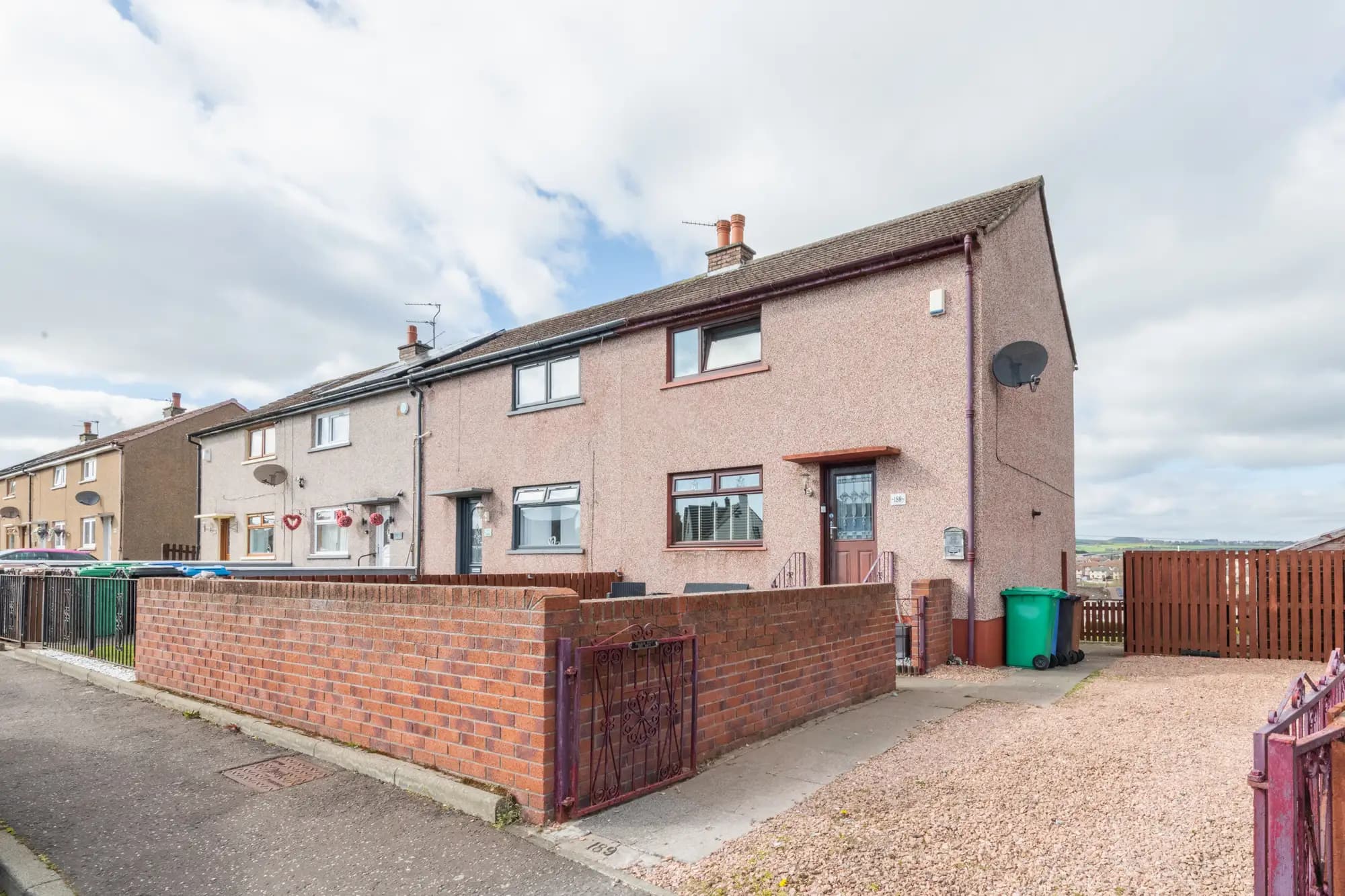 property photo 27 of 37