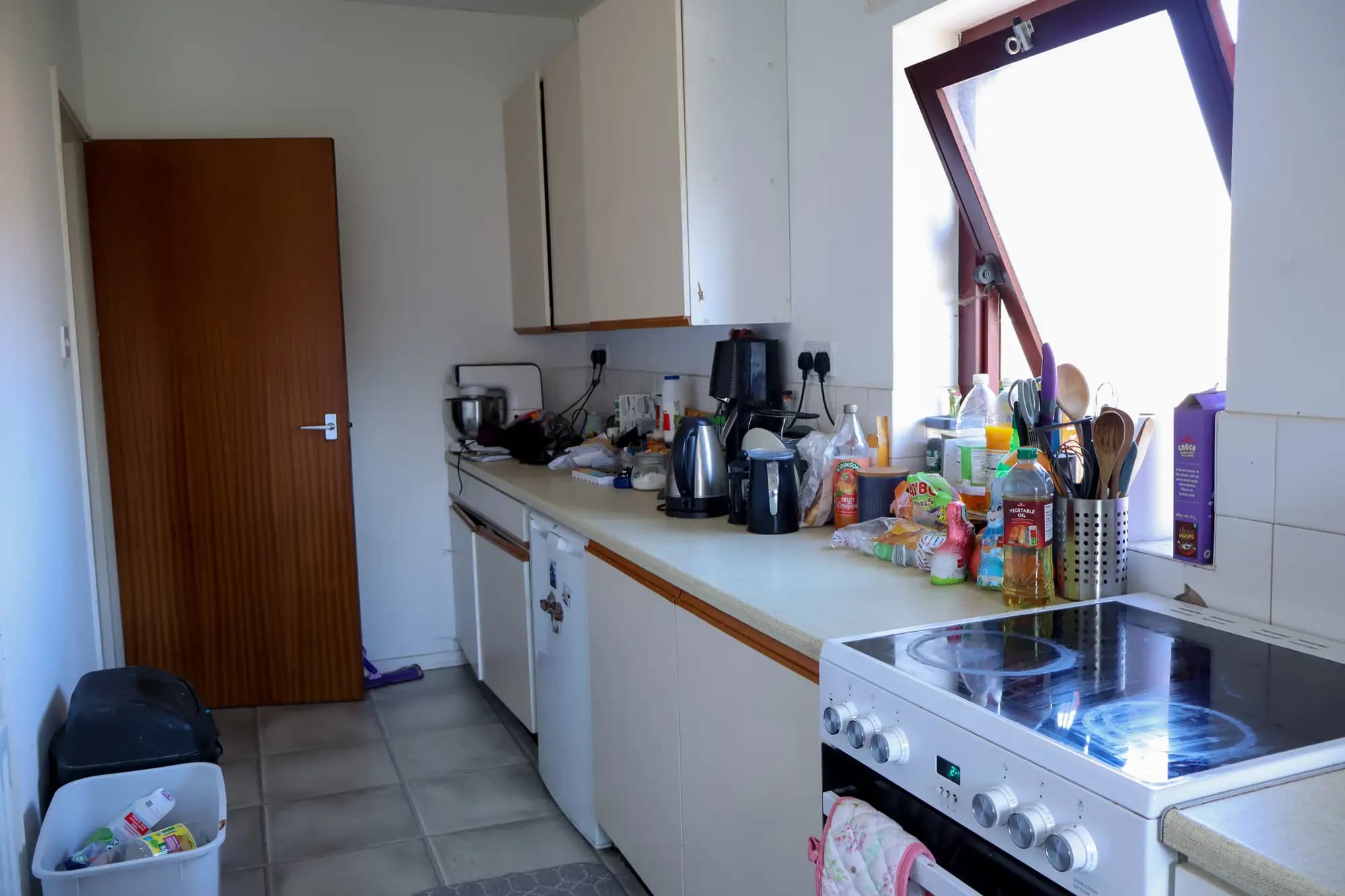 property photo 6 of 17