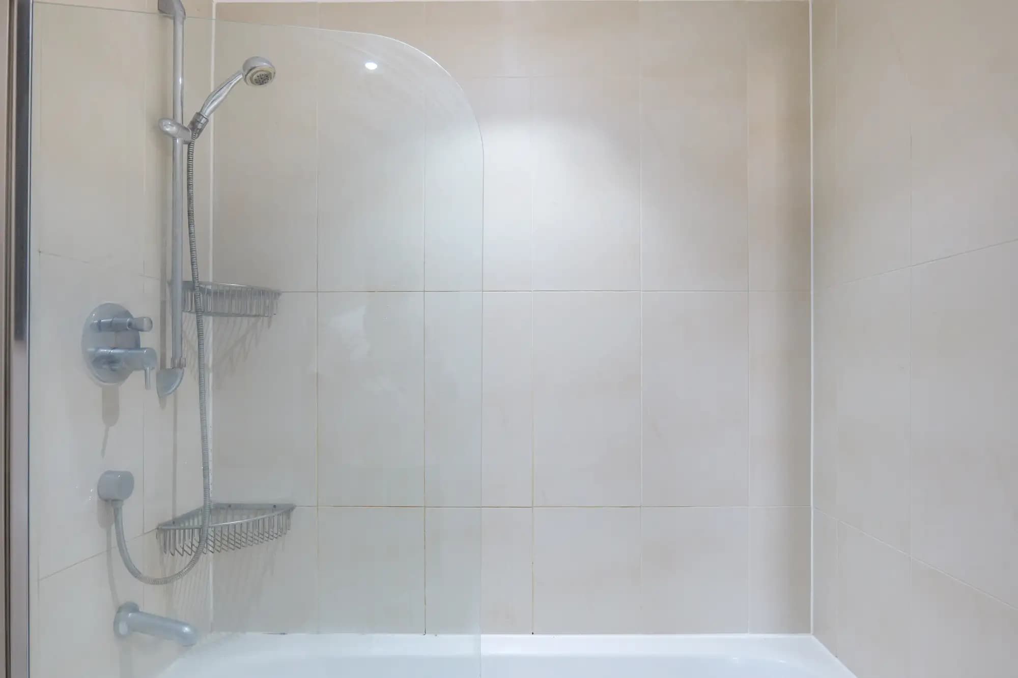 property photo 7 of 16