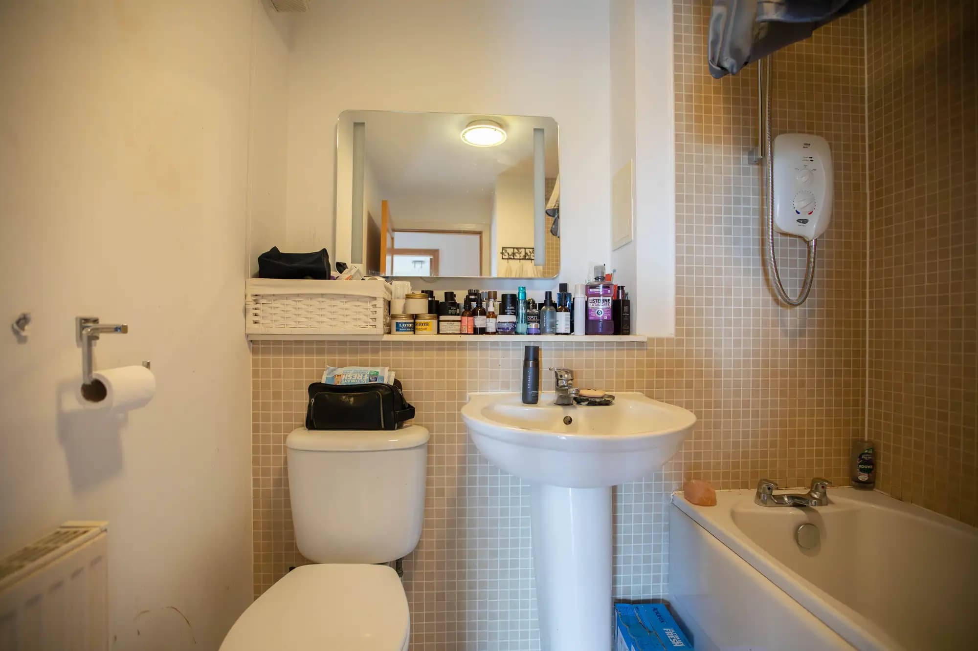 property photo 9 of 17