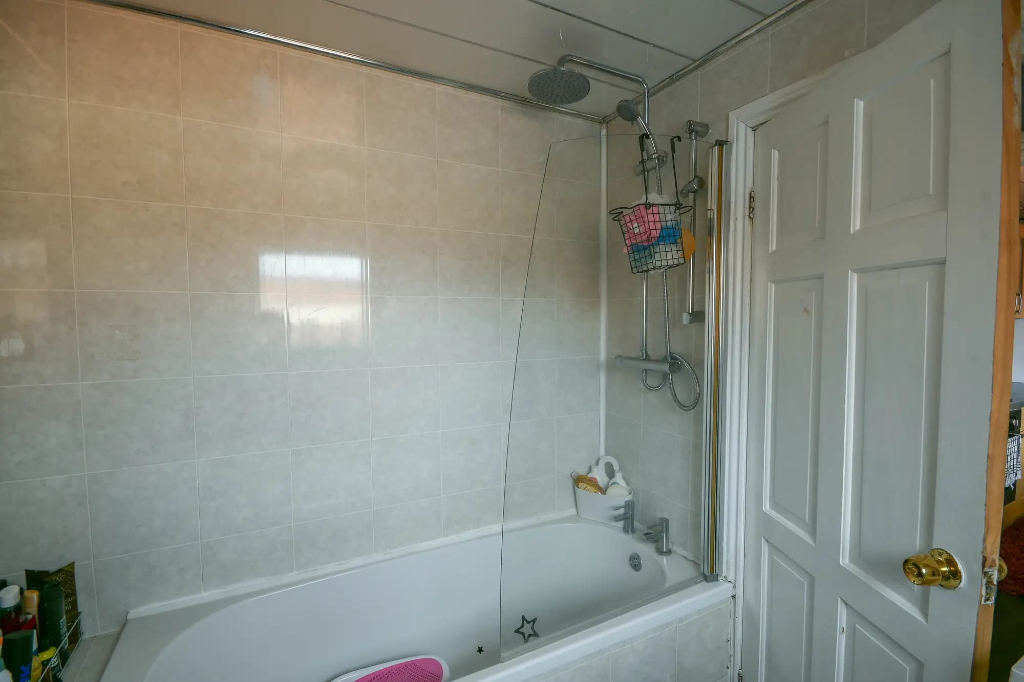 property photo 8 of 16