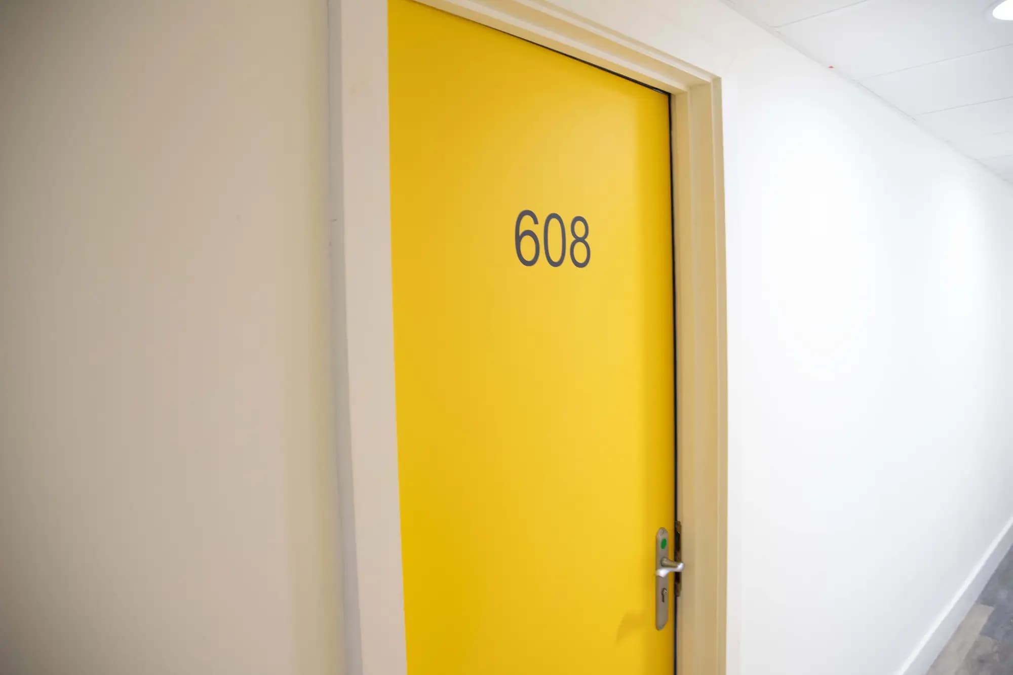 property photo 6 of 10