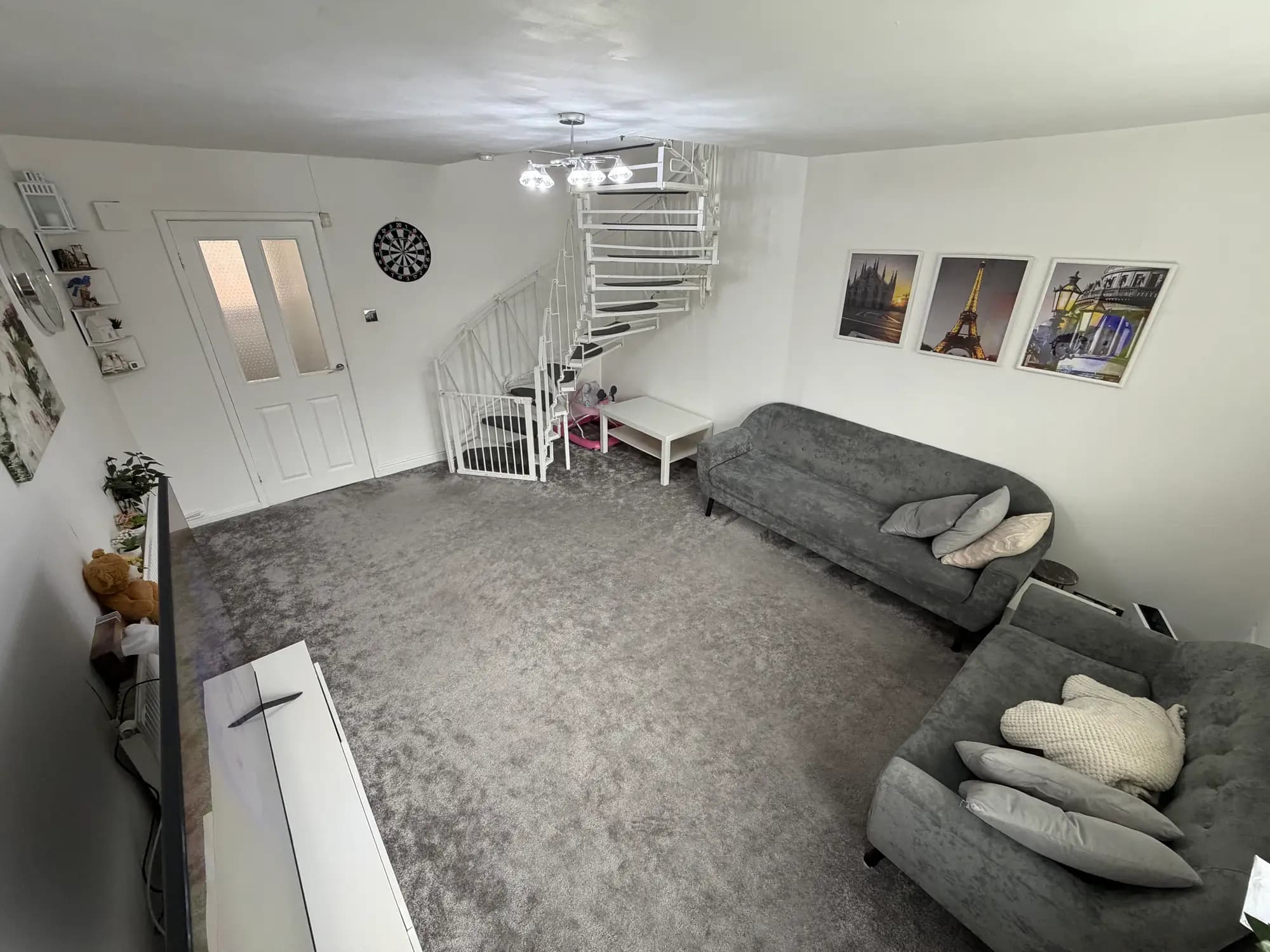 property photo 4 of 26