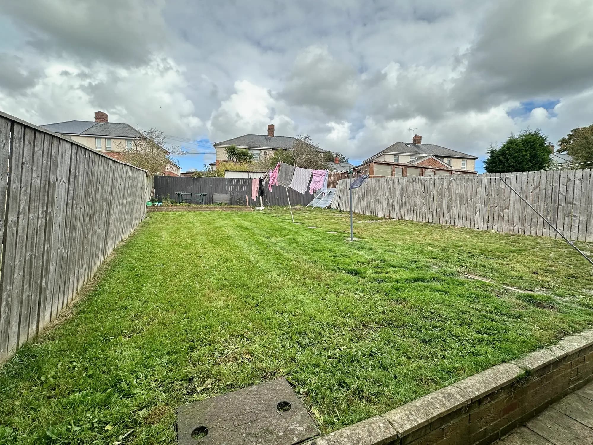 property photo 27 of 32