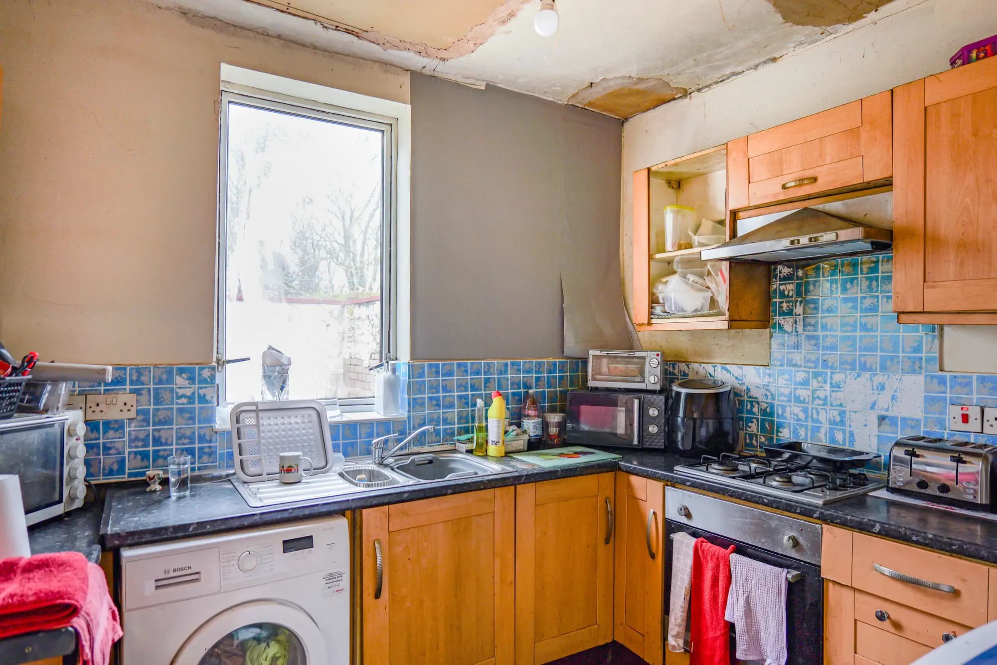 property photo 5 of 25