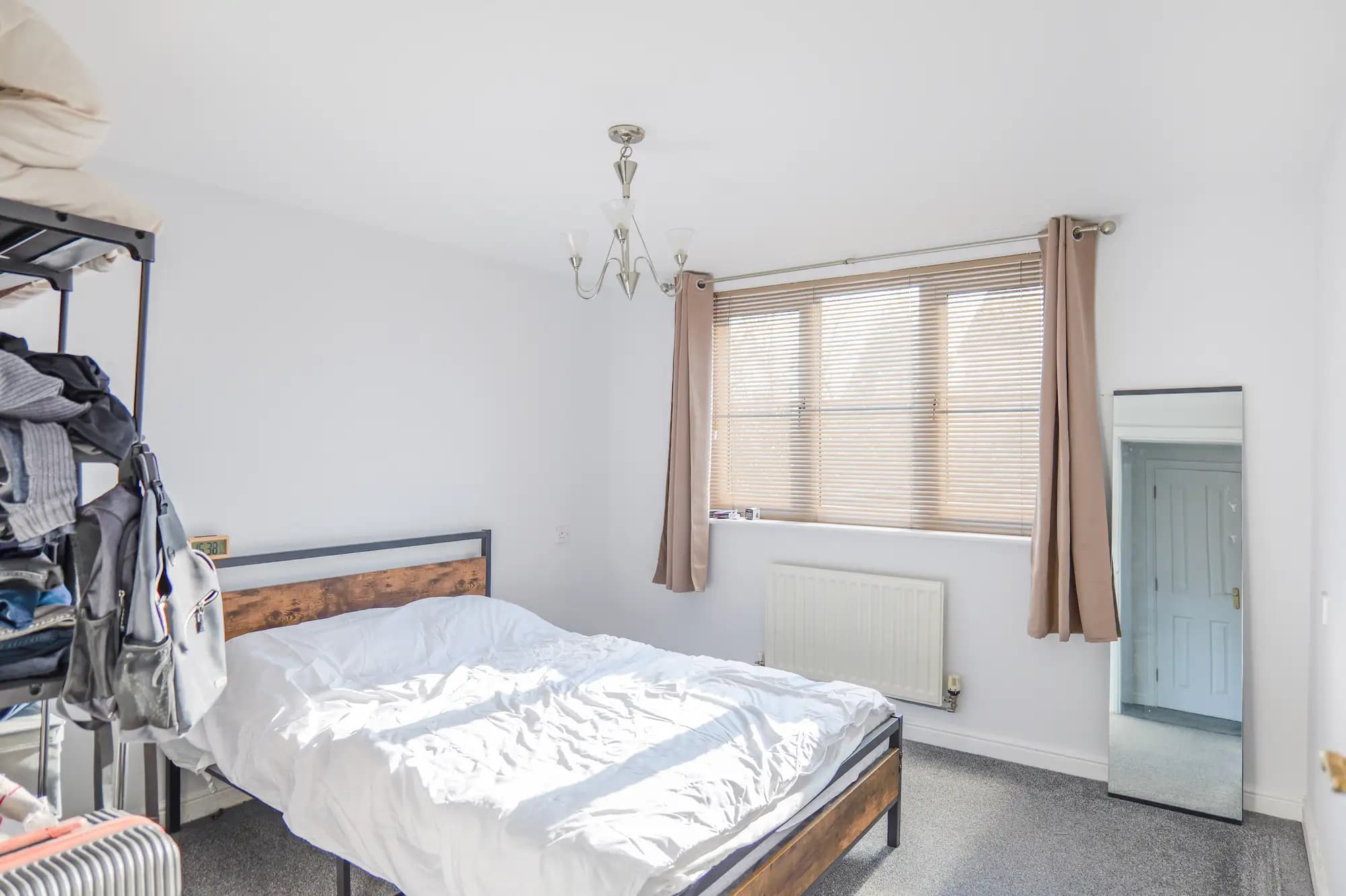 property photo 8 of 20