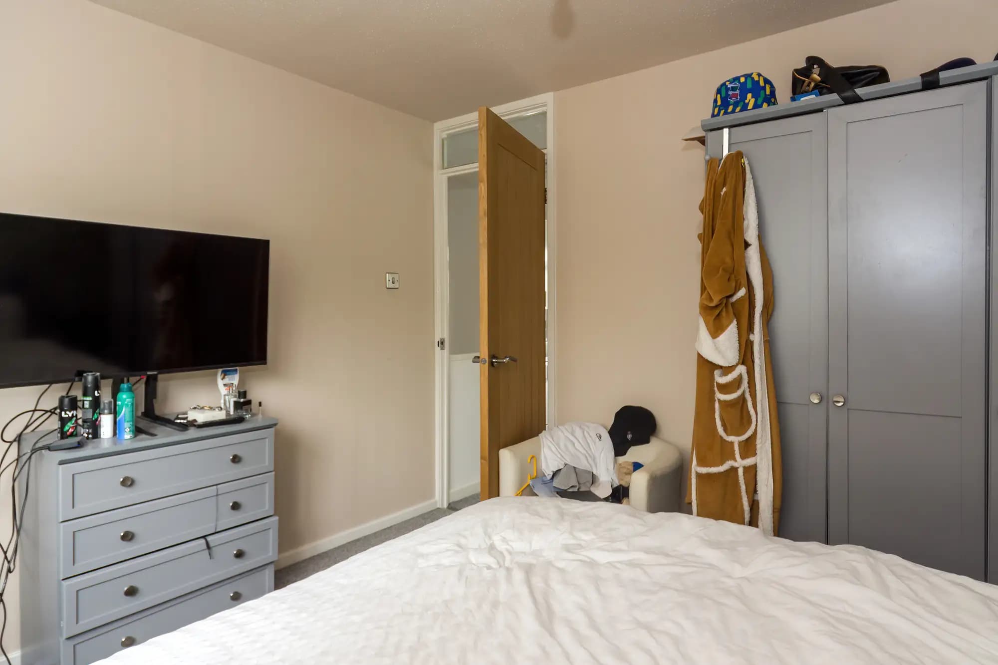 property photo 13 of 23
