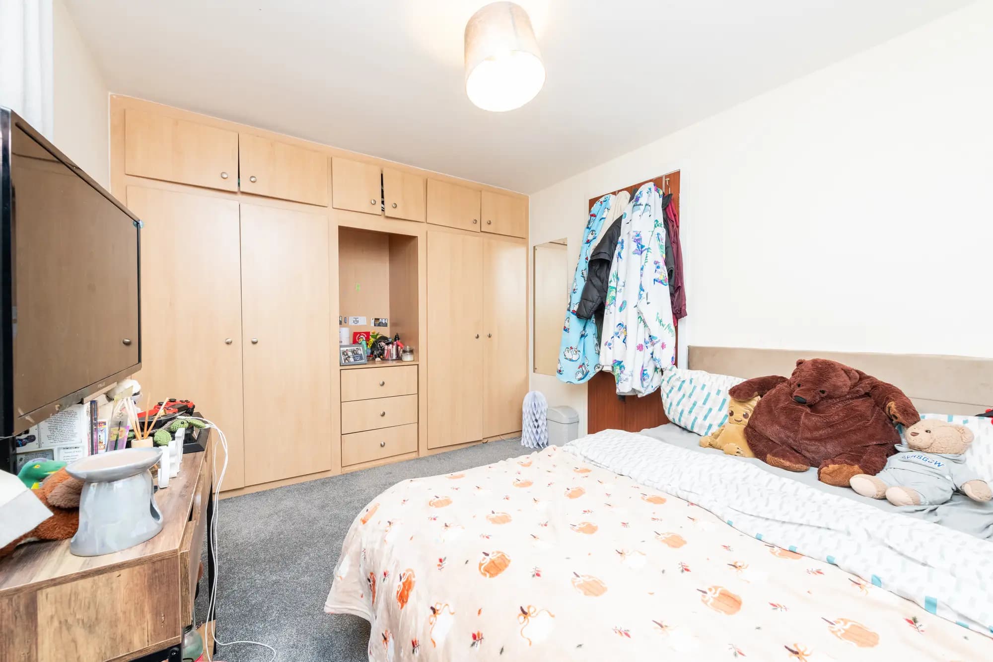 property photo 14 of 22