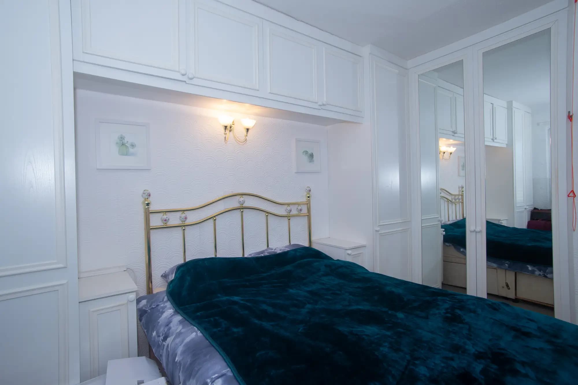 property photo 9 of 18