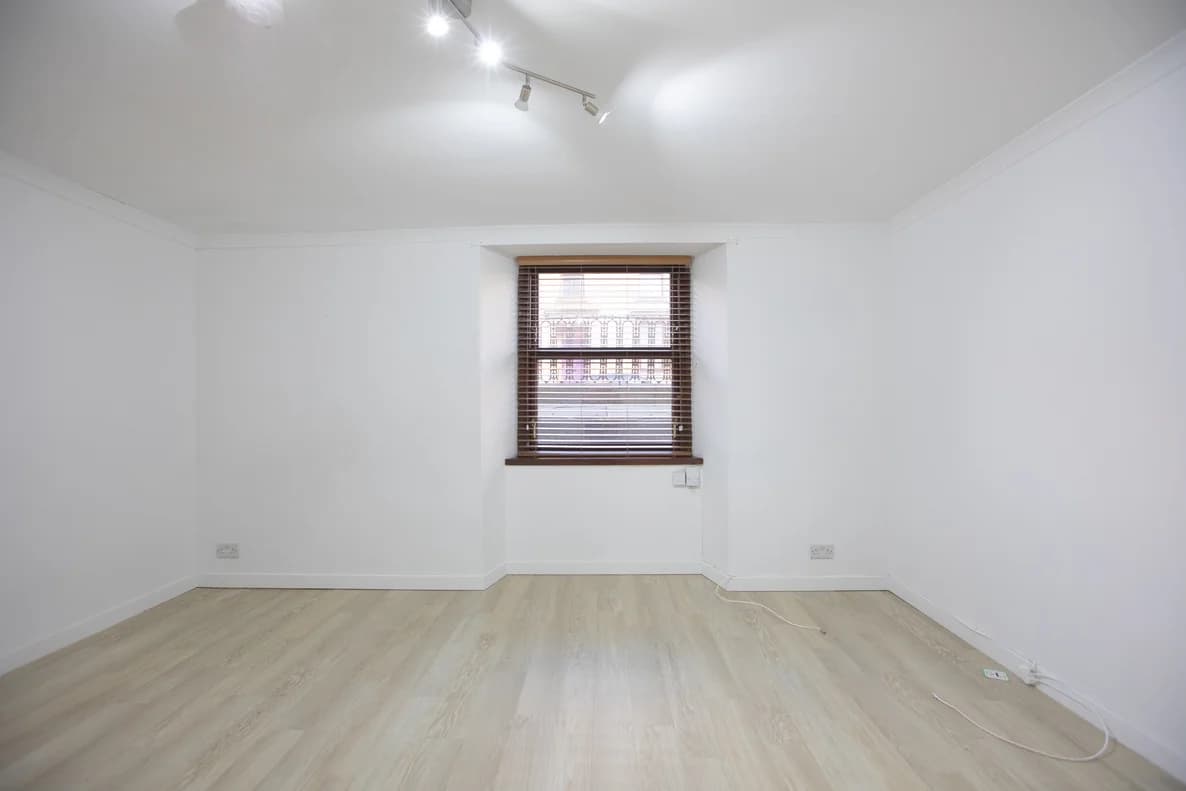 property photo 3 of 29