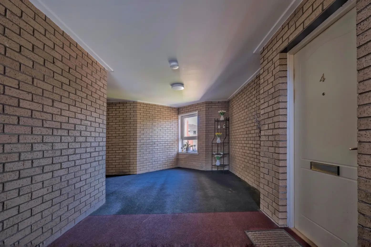 property photo 23 of 27