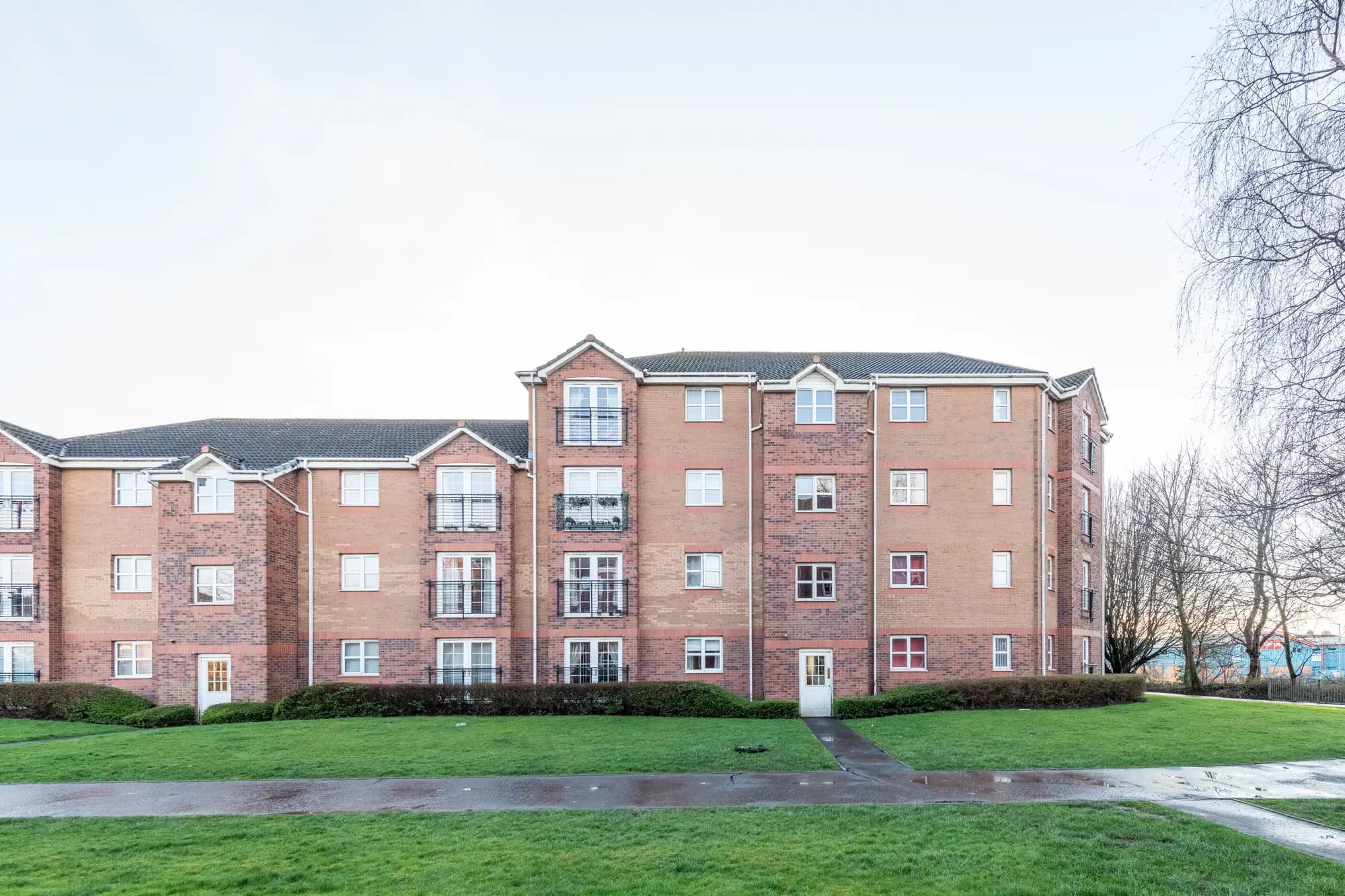 property photo 1 of 32