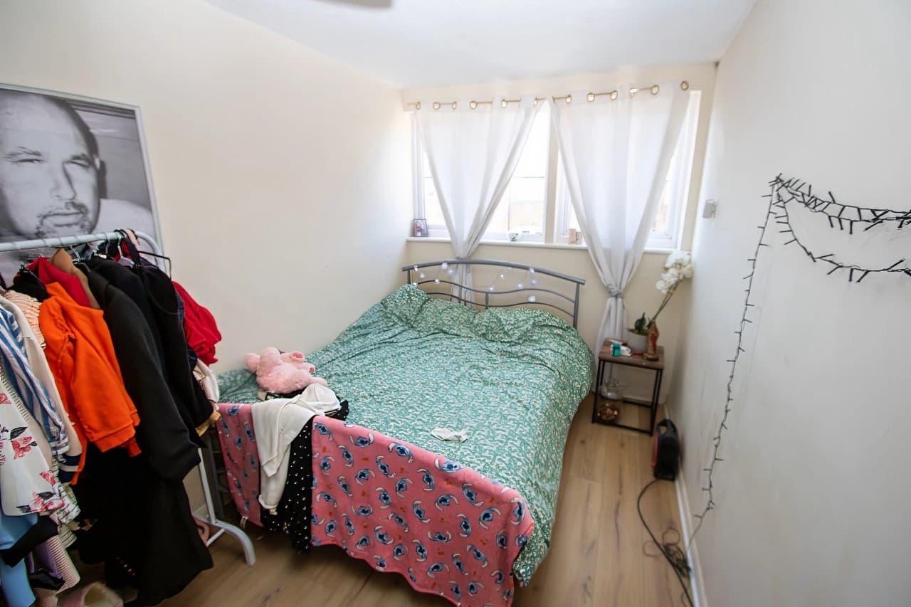property photo 13 of 20