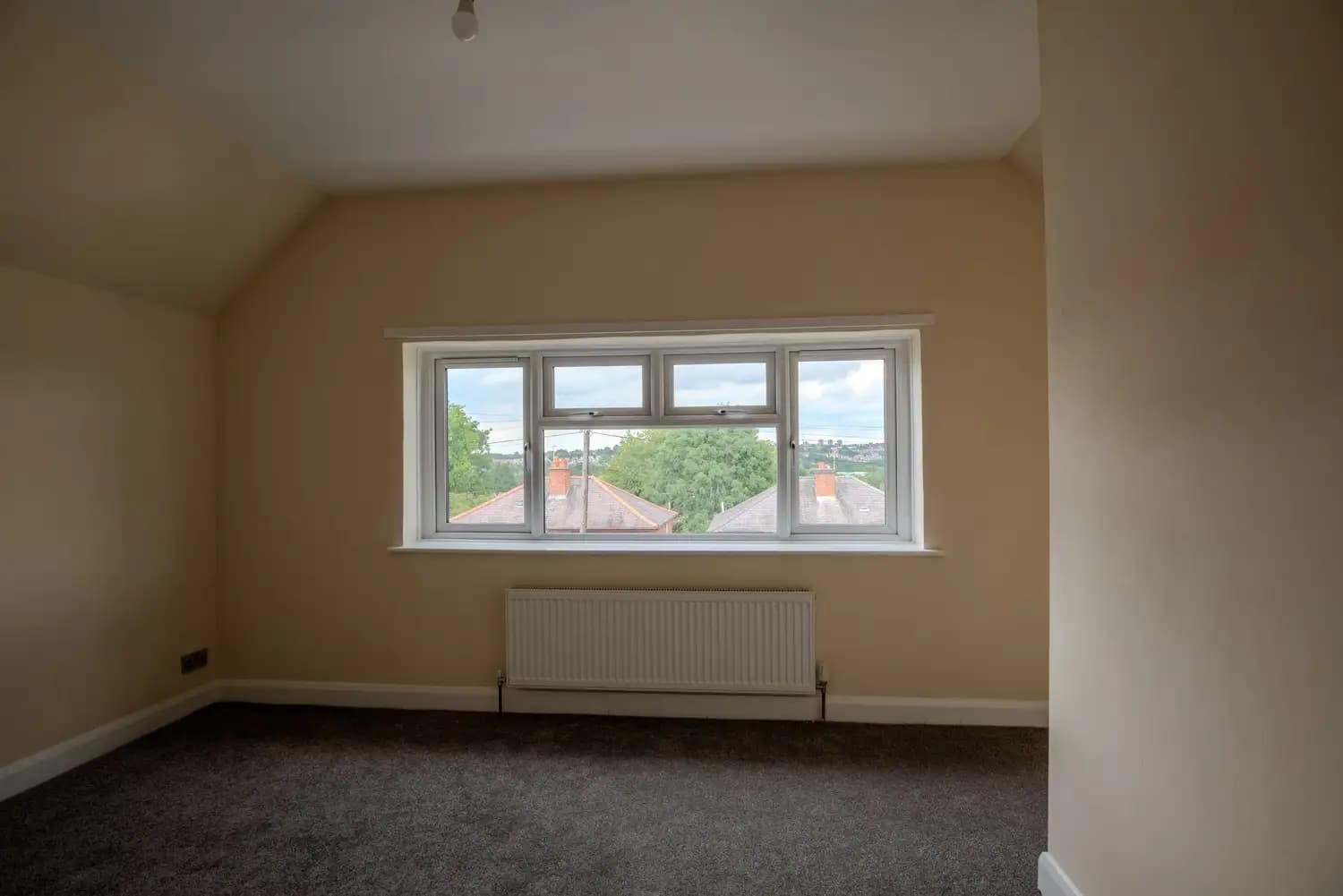 property photo 11 of 22
