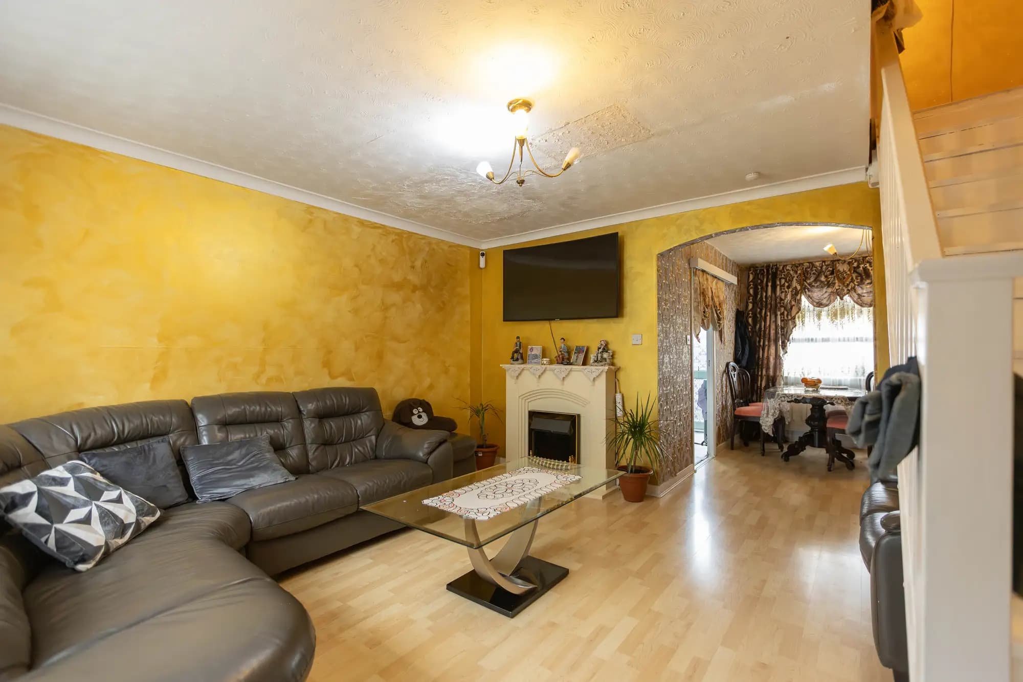 property photo 3 of 17