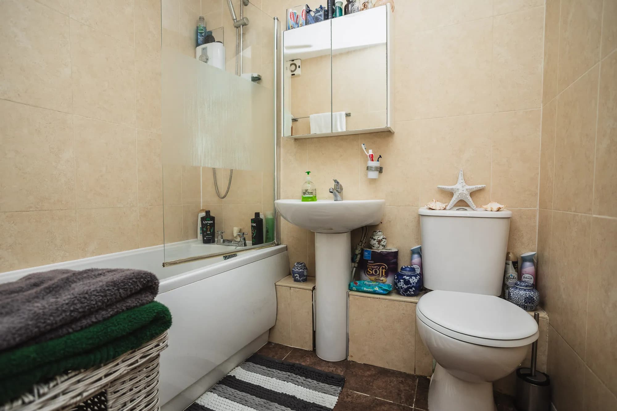property photo 9 of 14