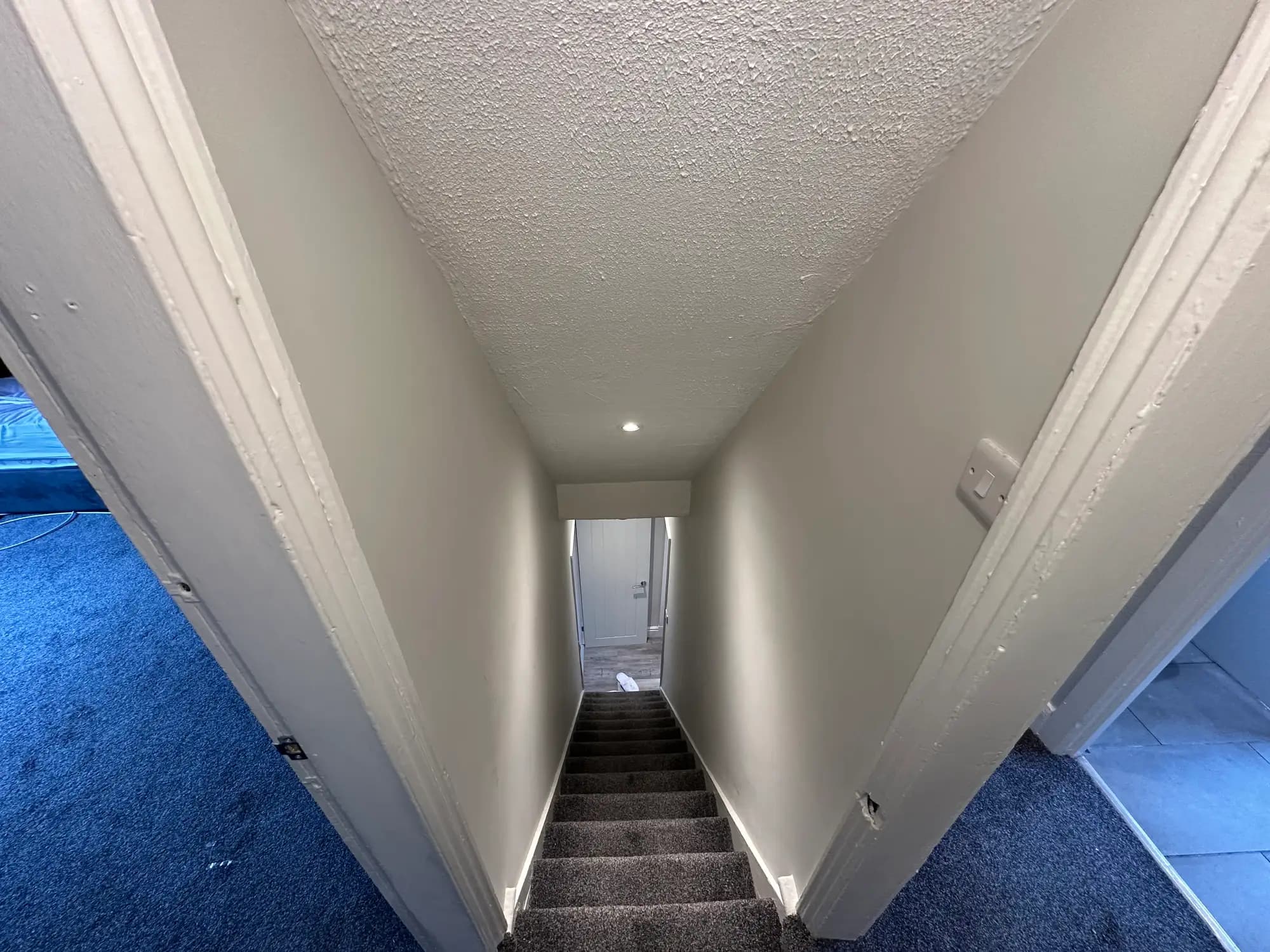 property photo 17 of 32