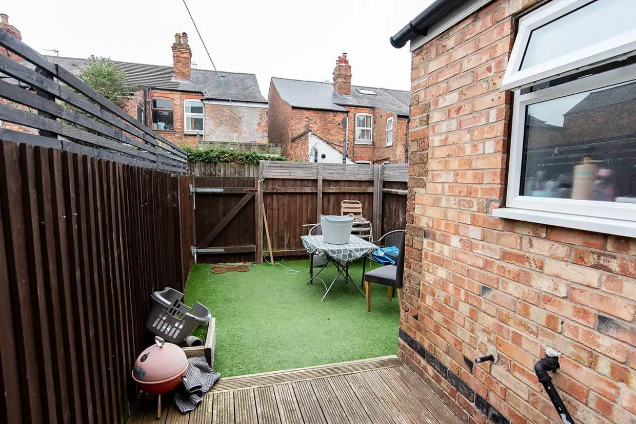 property photo 21 of 25