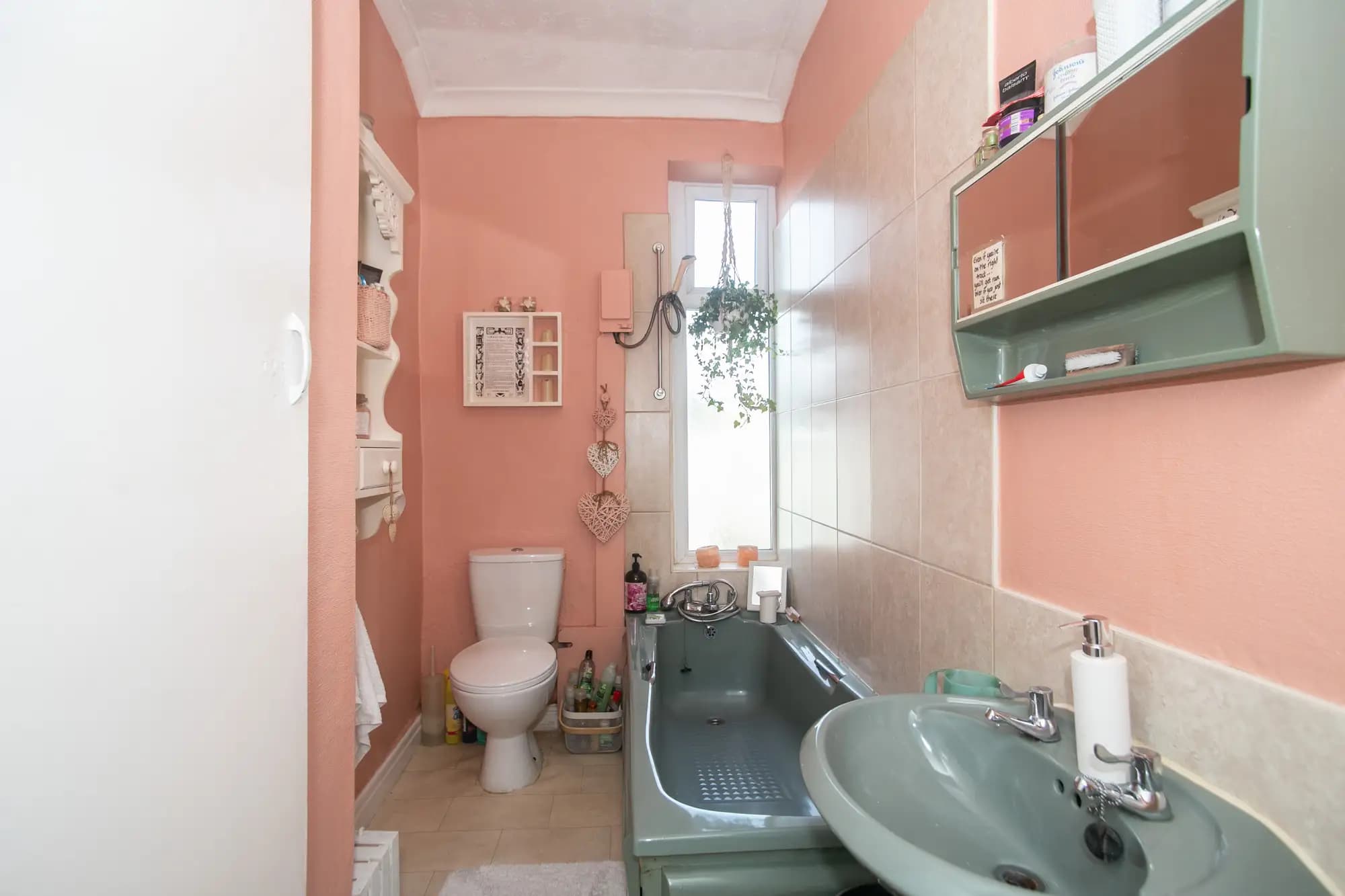 property photo 6 of 14